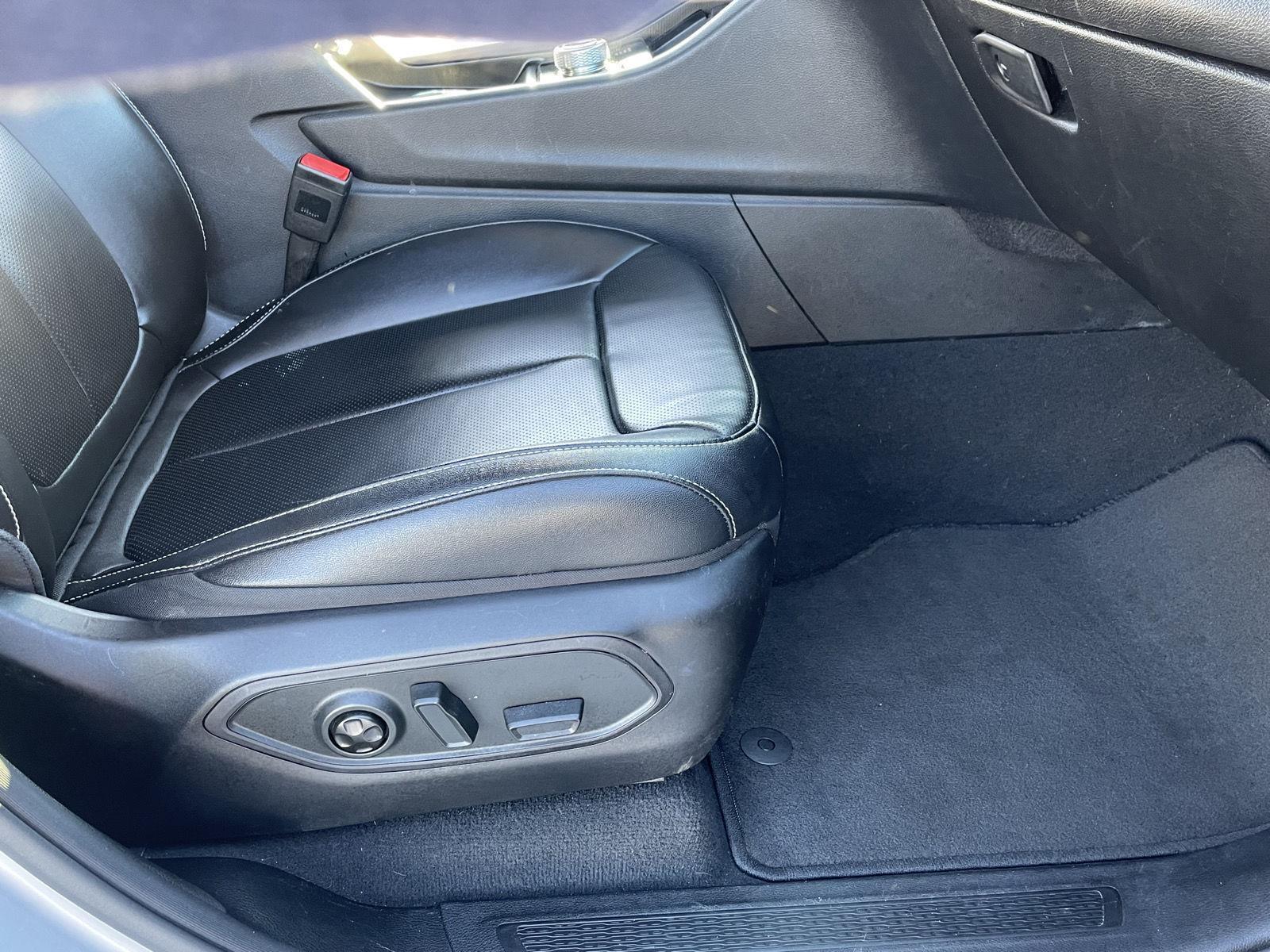 Used 2024 Jeep Grand Cherokee L for sale in Grand Island NE