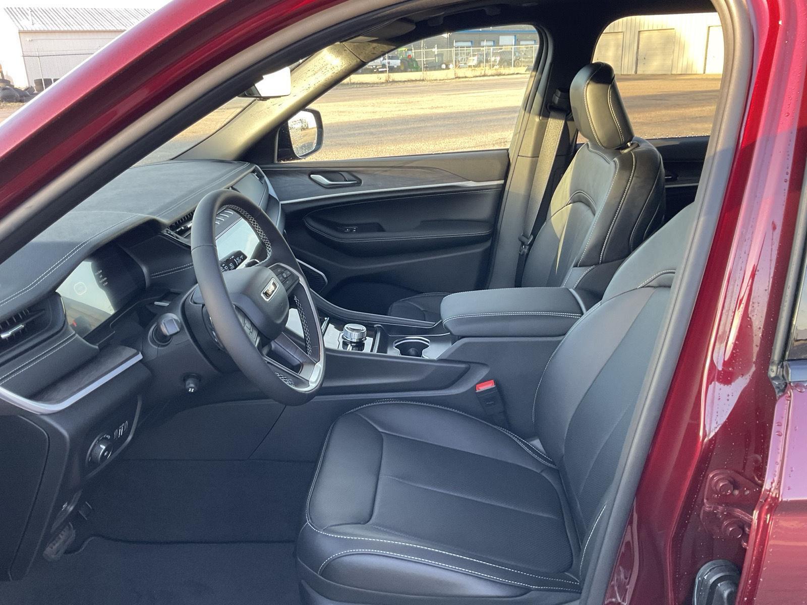 New 2026 Jeep Grand Cherokee L for sale in Grand Island NE