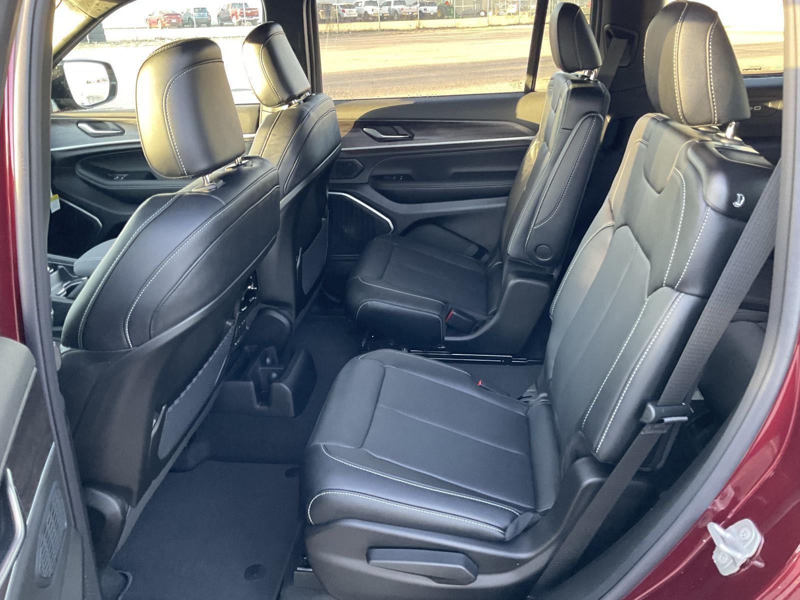 New 2026 Jeep Grand Cherokee L for sale in Grand Island NE