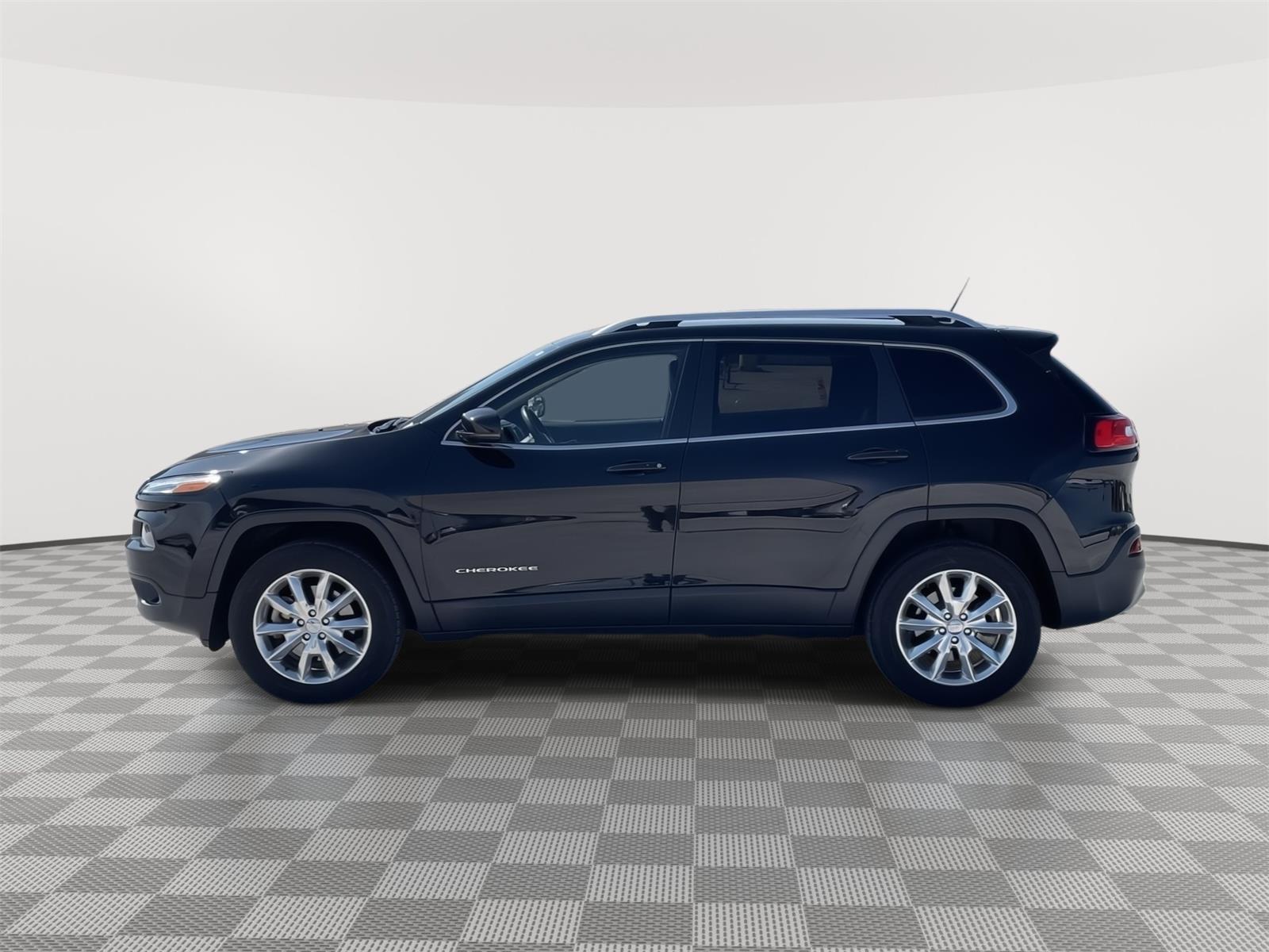 Pre-Owned 2015 Jeep Cherokee for sale in Grand Island NE