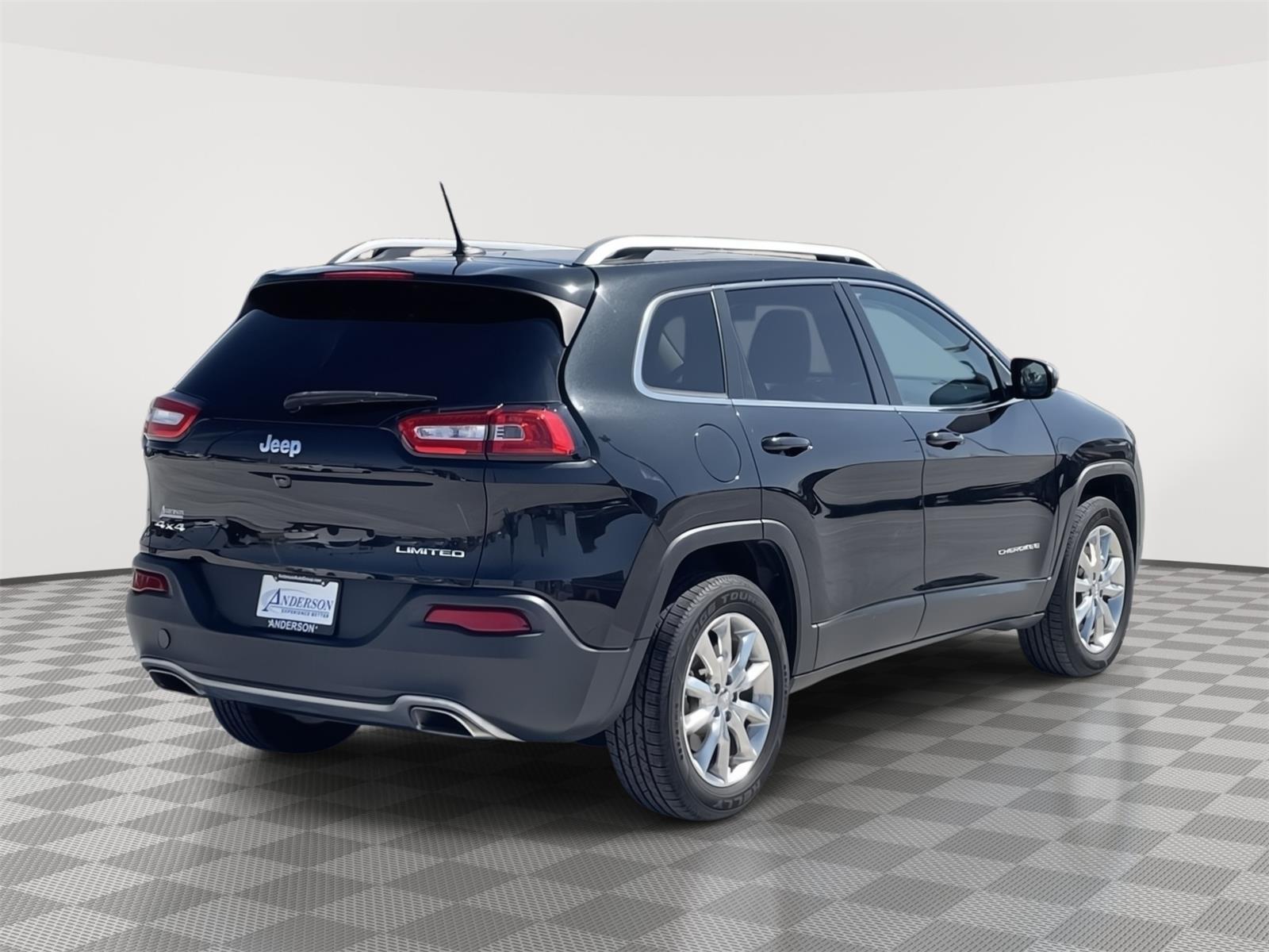 Pre-Owned 2015 Jeep Cherokee for sale in Grand Island NE