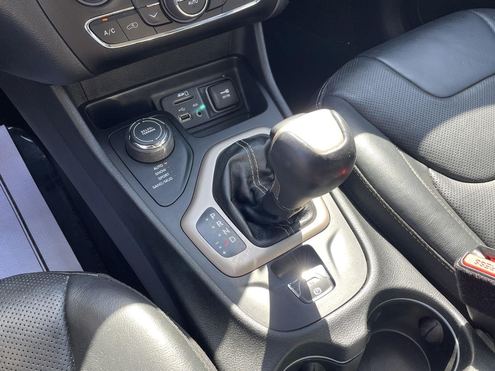 Pre-Owned 2015 Jeep Cherokee for sale in Grand Island NE