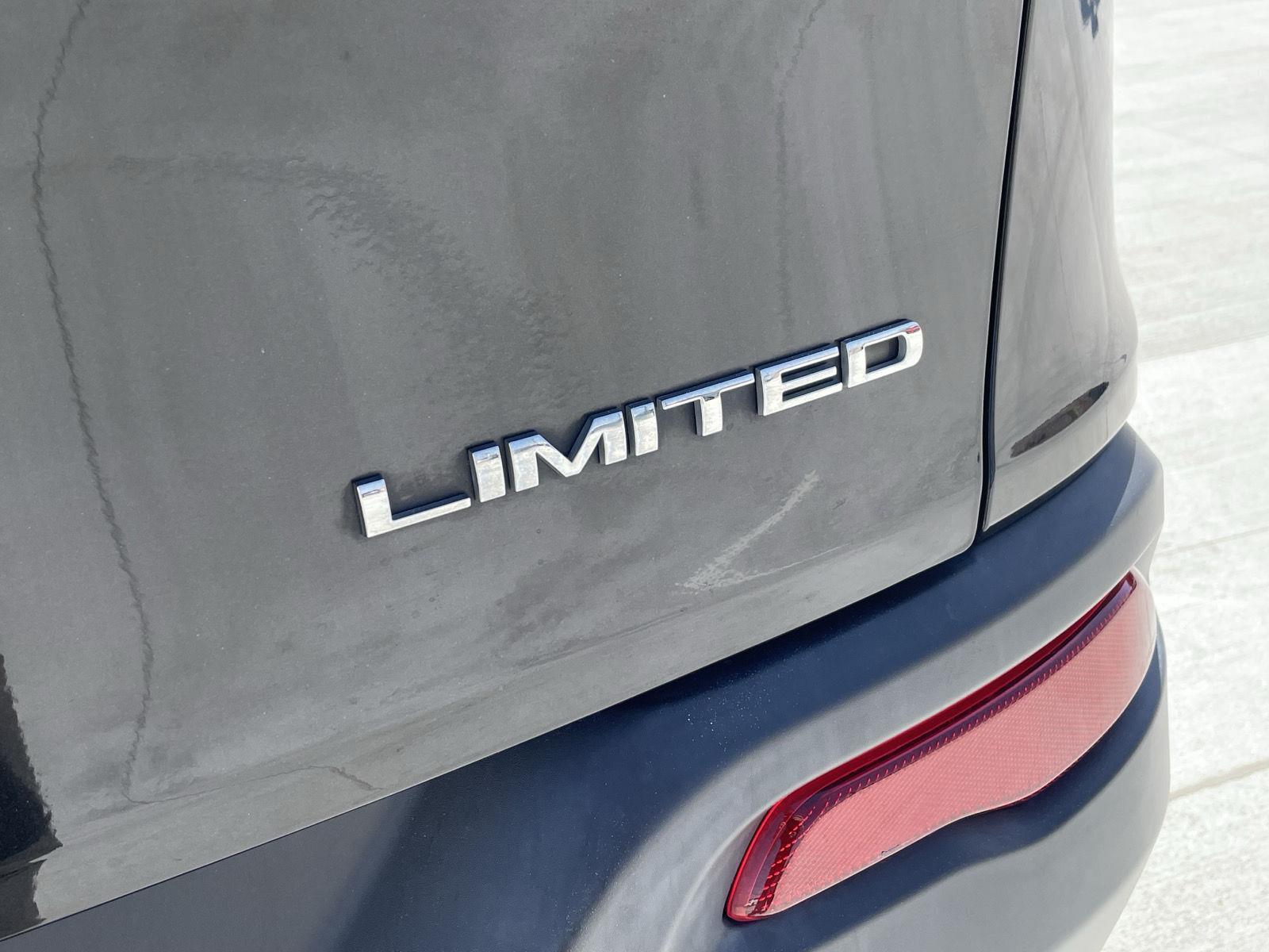 Pre-Owned 2015 Jeep Cherokee for sale in Grand Island NE