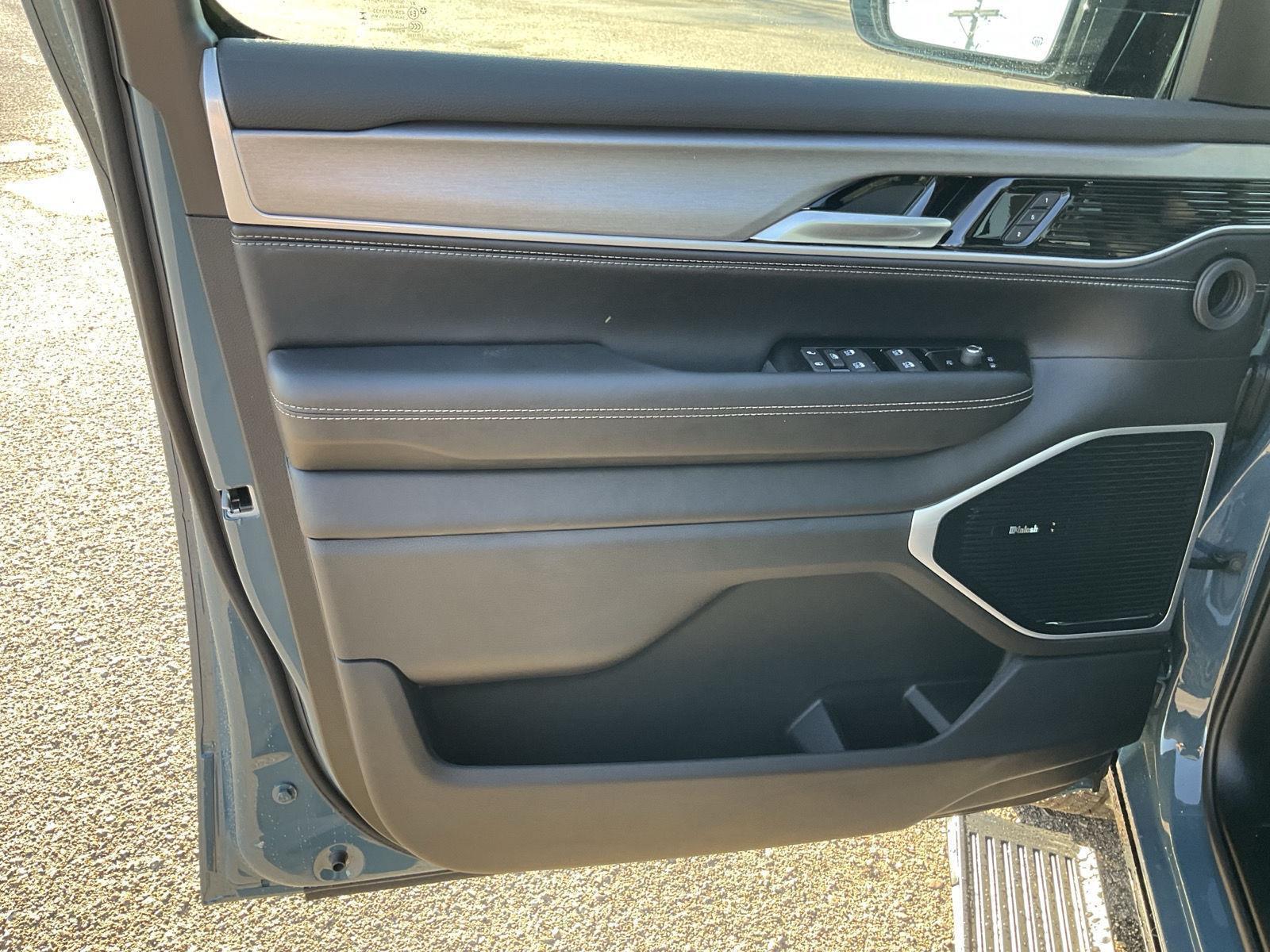 New 2026 Jeep Grand Wagoneer for sale in Grand Island NE