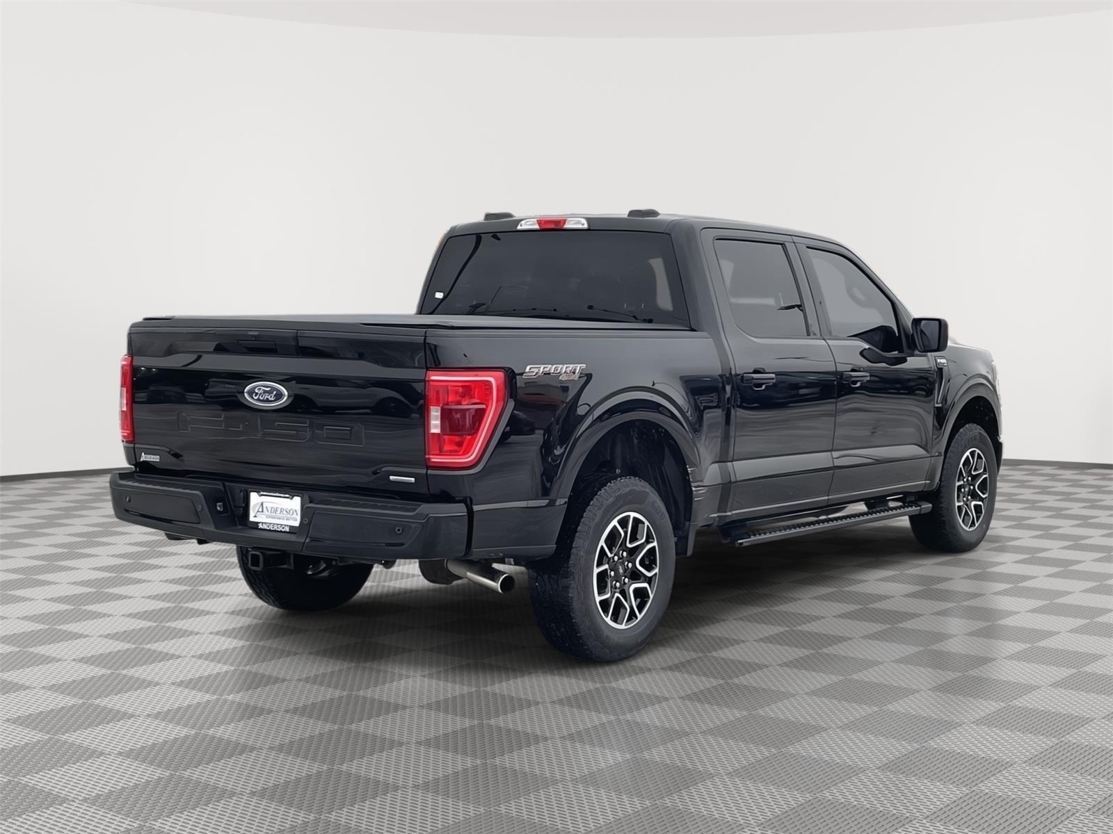 View vehicle photo 6