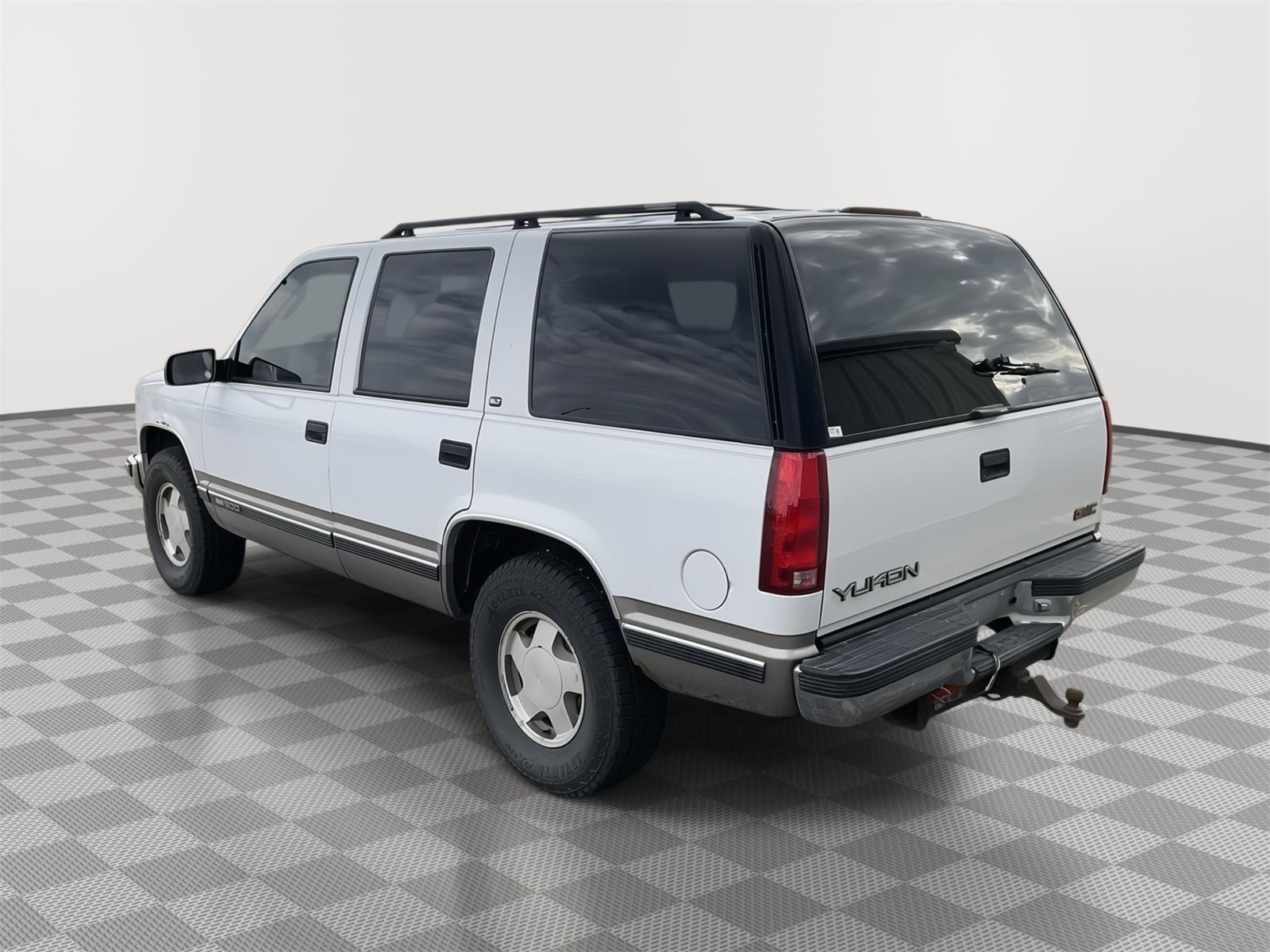 Pre-Owned 1999 GMC Yukon for sale in Grand Island NE