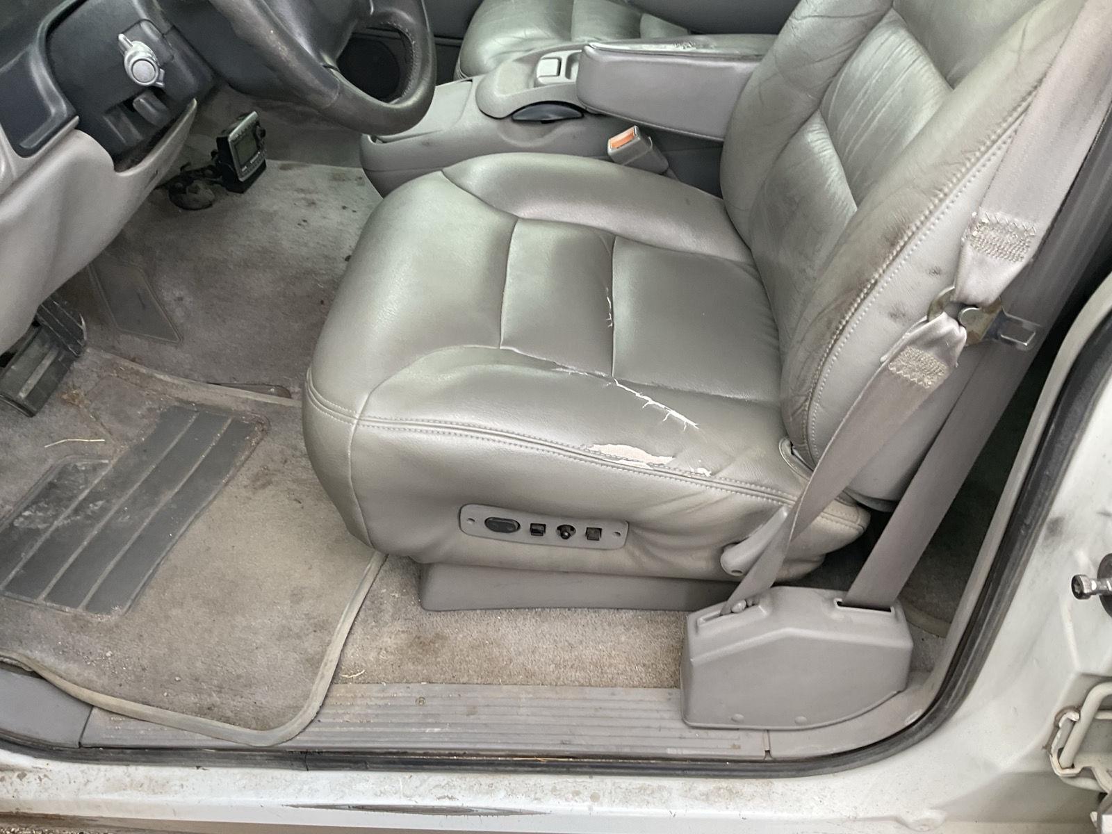 Pre-Owned 1999 GMC Yukon for sale in Grand Island NE