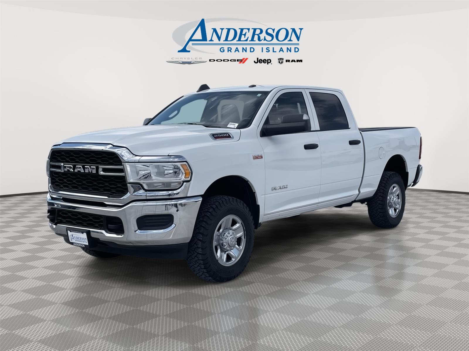 Bright White Clearcoat 2022 RAM 2500 Tradesman Crew Cab 4WD Pickup Truck Four-Wheel Drive 8-Speed Automatic