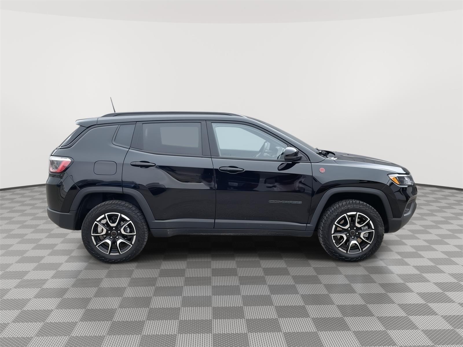 Used 2025 Jeep Compass for sale in Grand Island NE