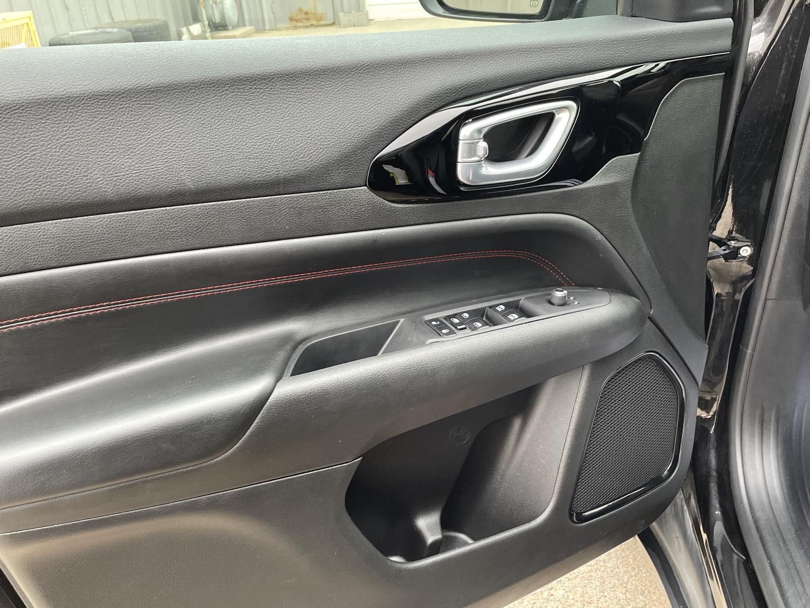 Used 2025 Jeep Compass for sale in Grand Island NE