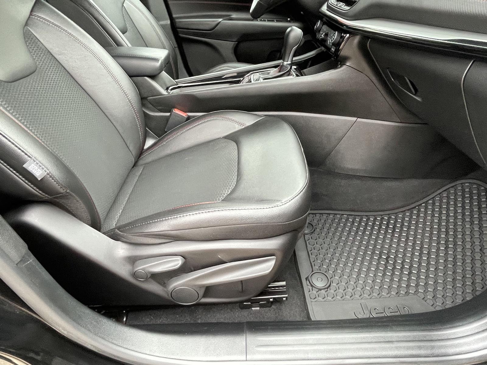 Used 2025 Jeep Compass for sale in Grand Island NE