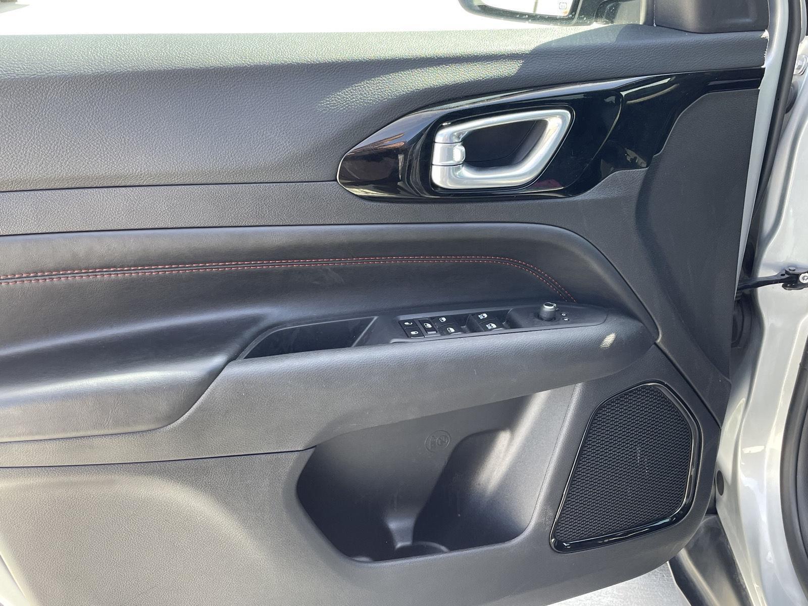 Used 2025 Jeep Compass for sale in Grand Island NE