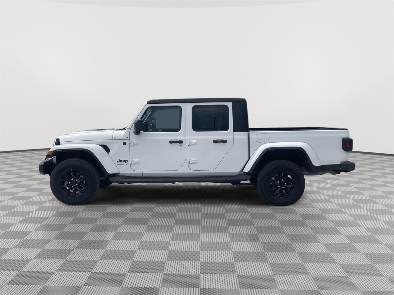 Used 2022 Jeep Gladiator for sale in Grand Island NE