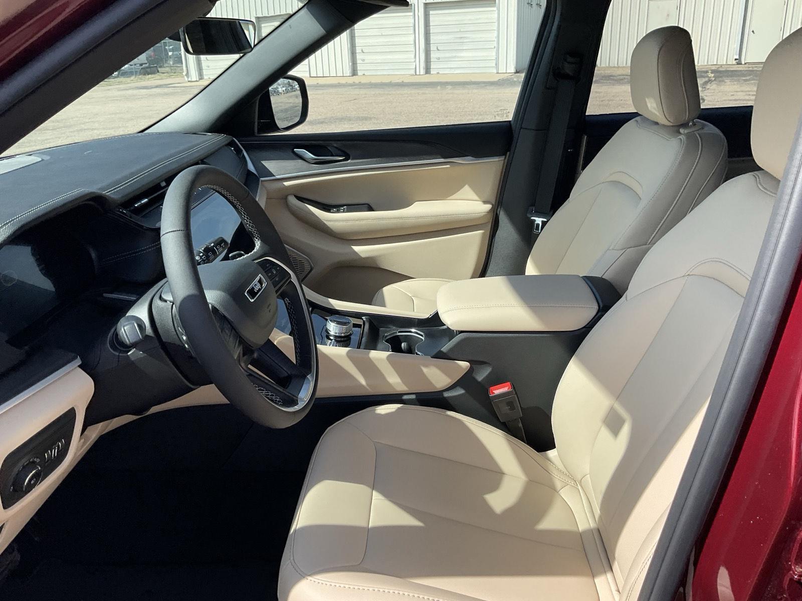 New 2026 Jeep Grand Cherokee L for sale in Grand Island NE