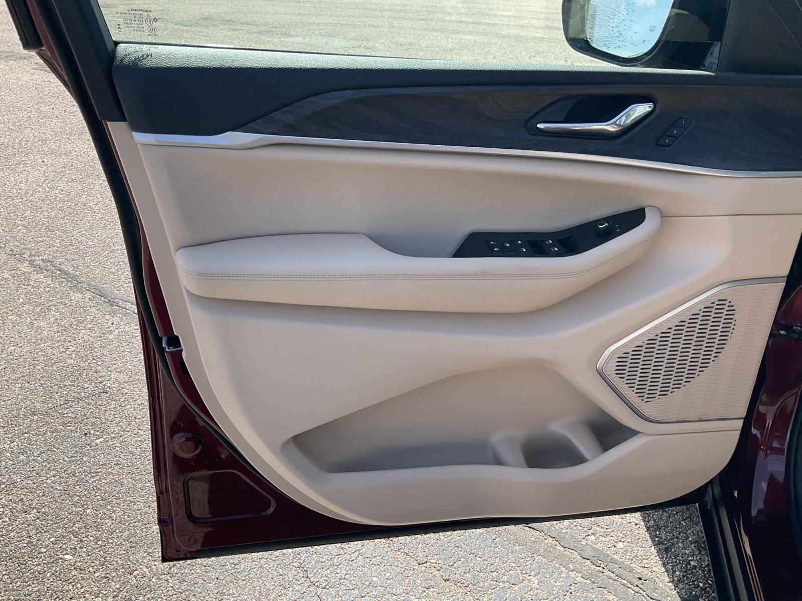 New 2026 Jeep Grand Cherokee L for sale in Grand Island NE