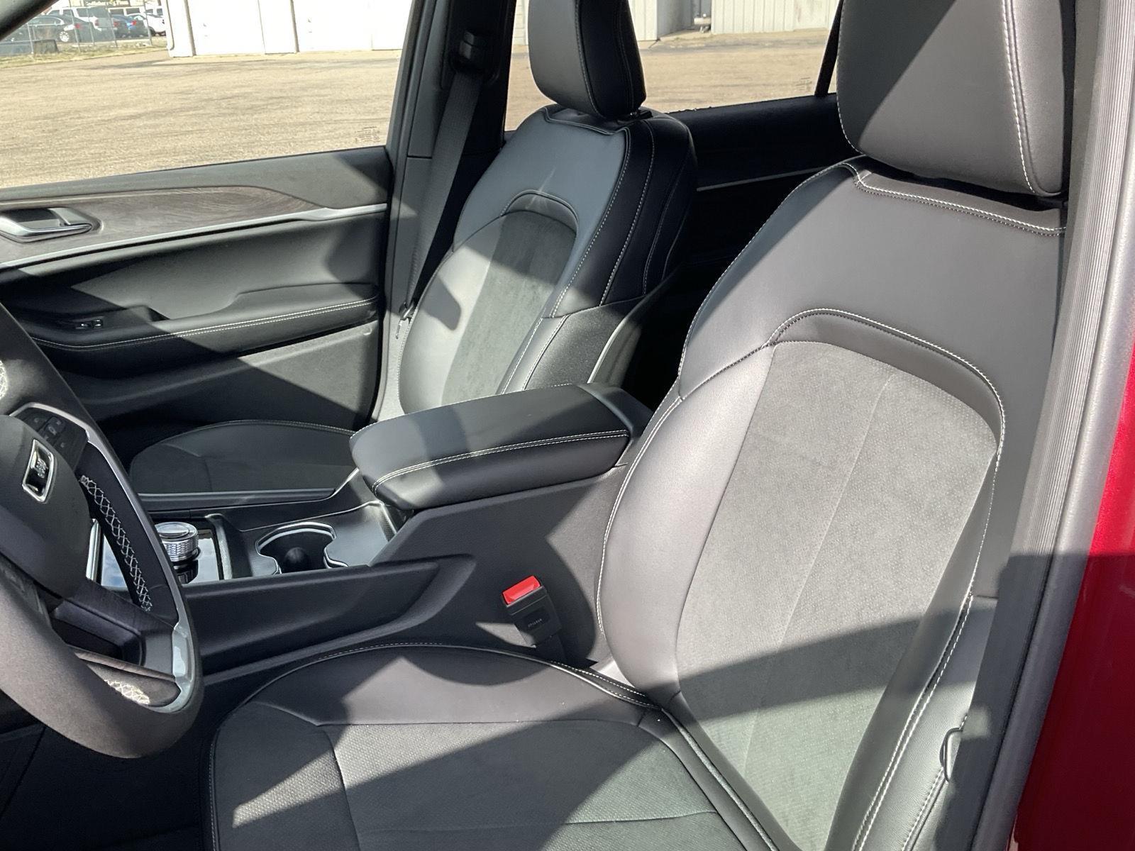 New 2026 Jeep Grand Cherokee L for sale in Grand Island NE