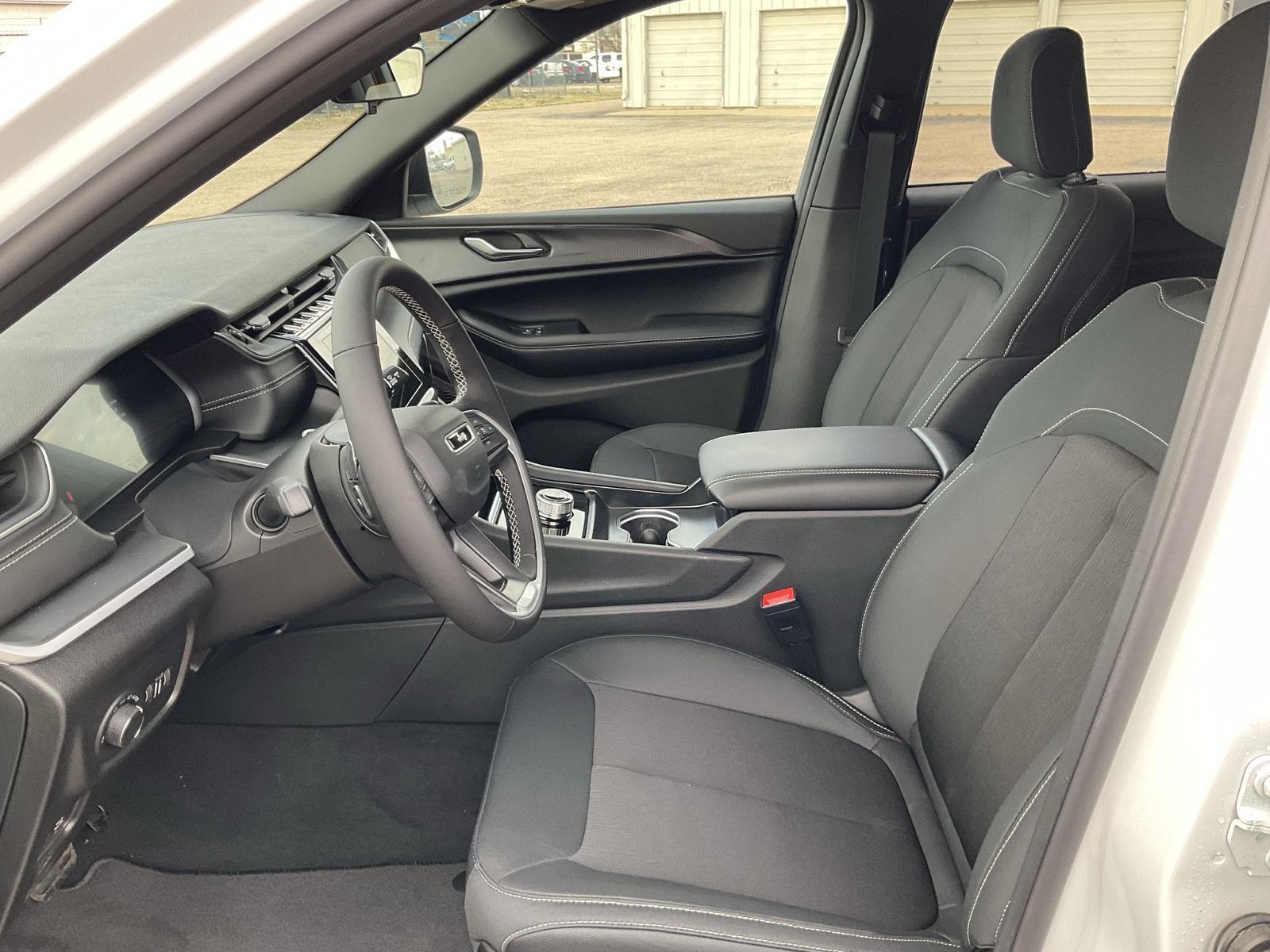 New 2026 Jeep Grand Cherokee L for sale in Grand Island NE