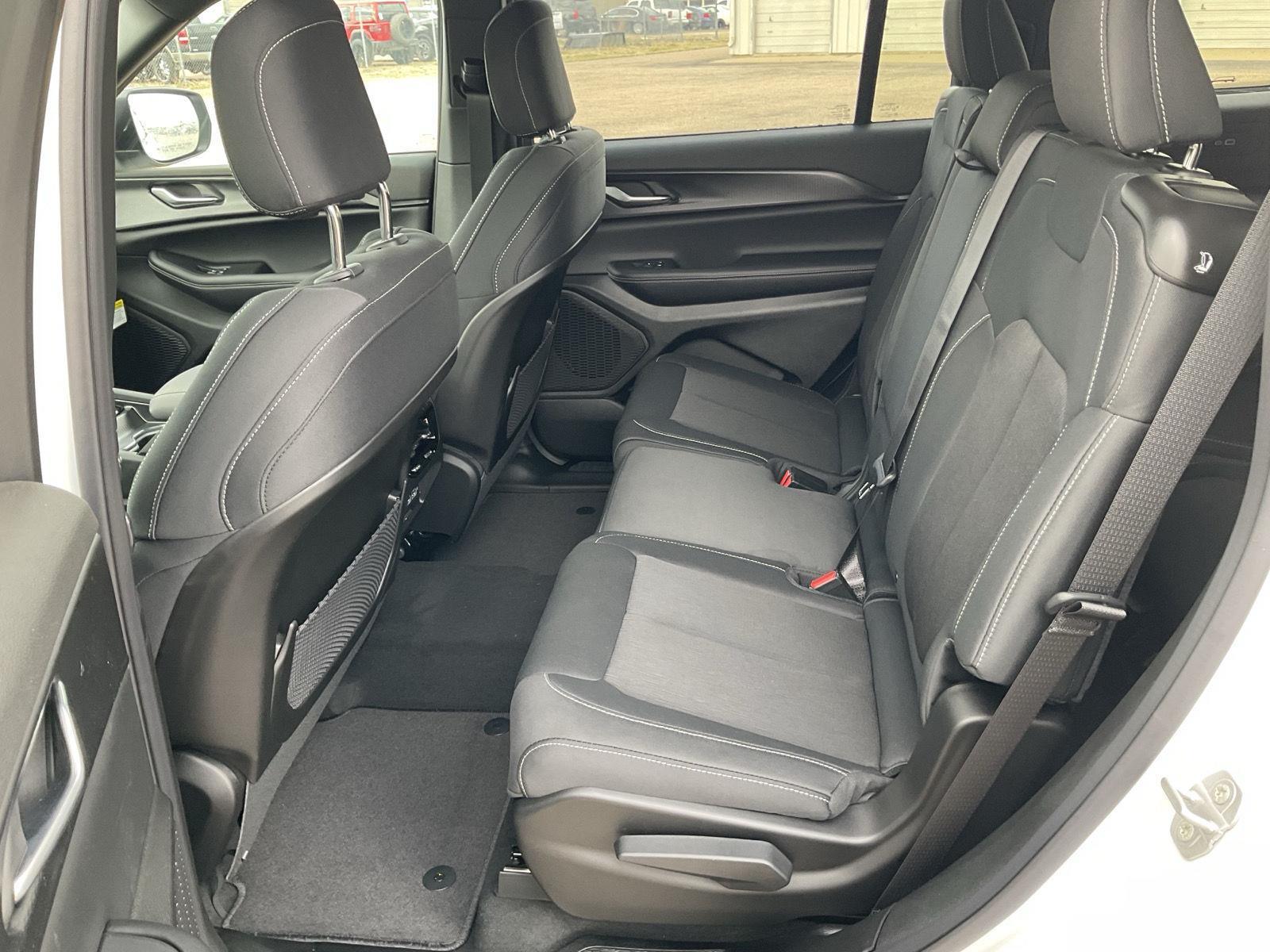 New 2026 Jeep Grand Cherokee L for sale in Grand Island NE