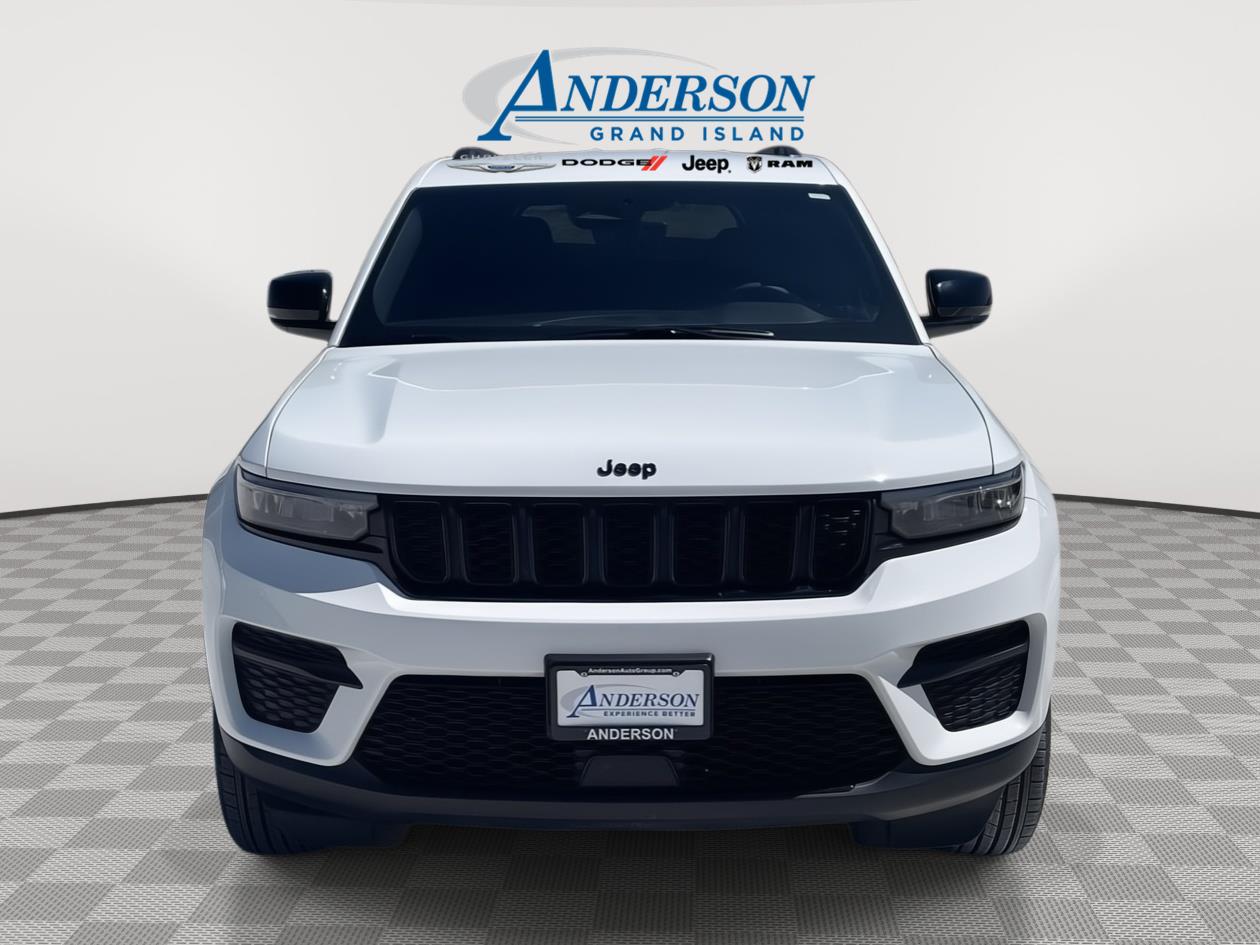 Used 2025 Jeep Grand Cherokee for sale in Grand Island NE