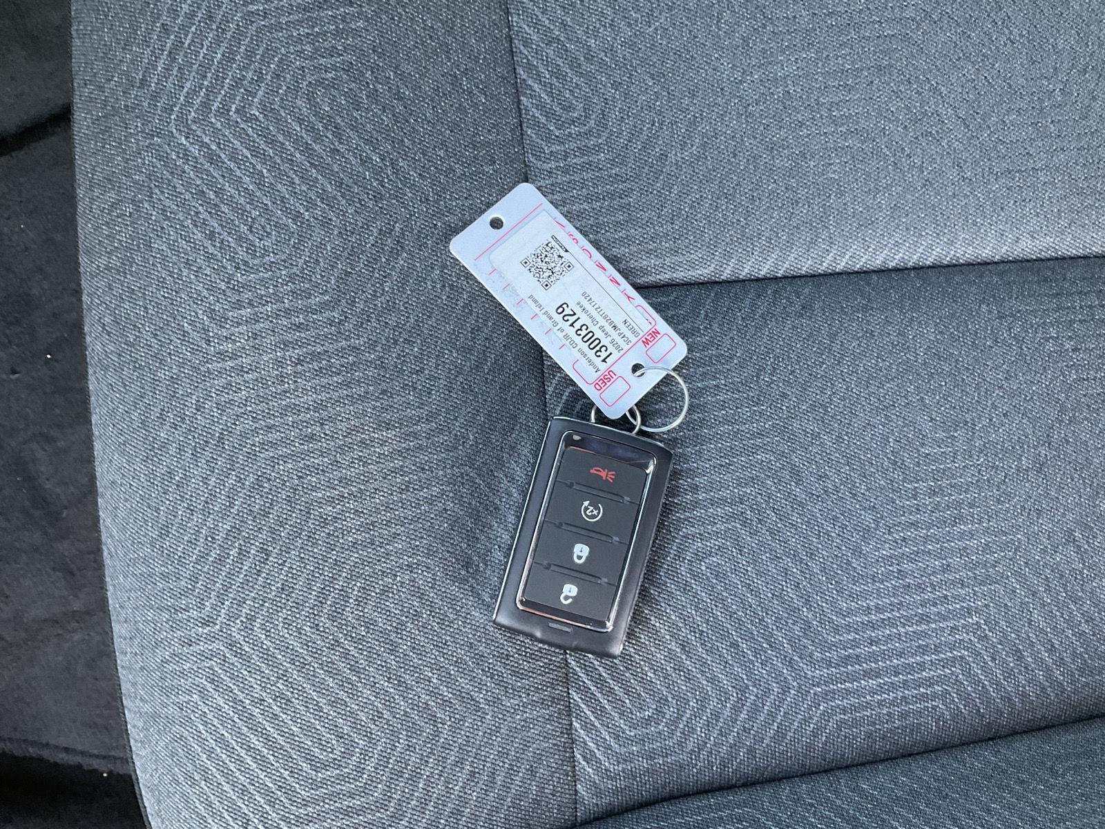 New 2026 Jeep Cherokee for sale in Grand Island NE