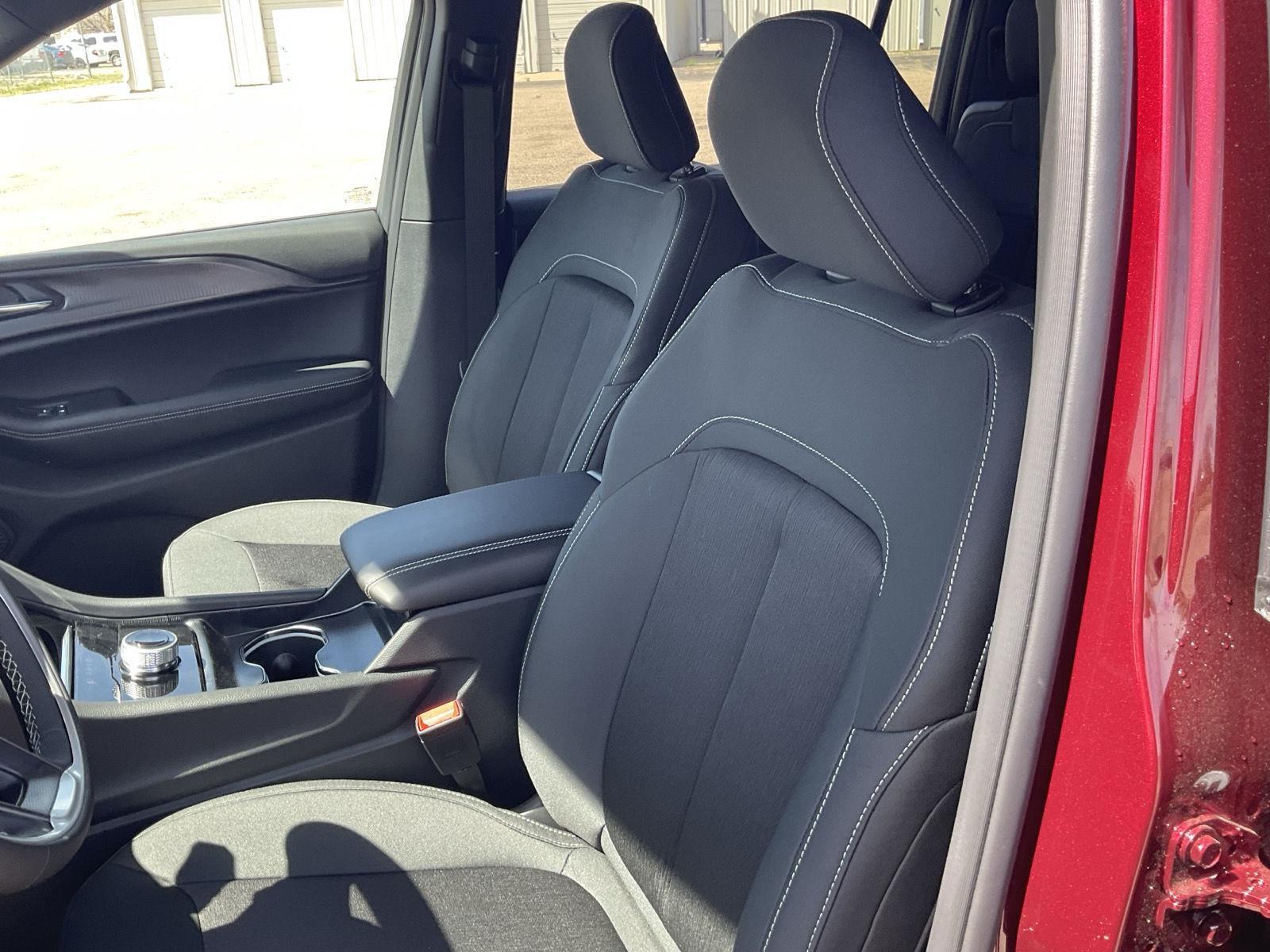 New 2026 Jeep Grand Cherokee L for sale in Grand Island NE