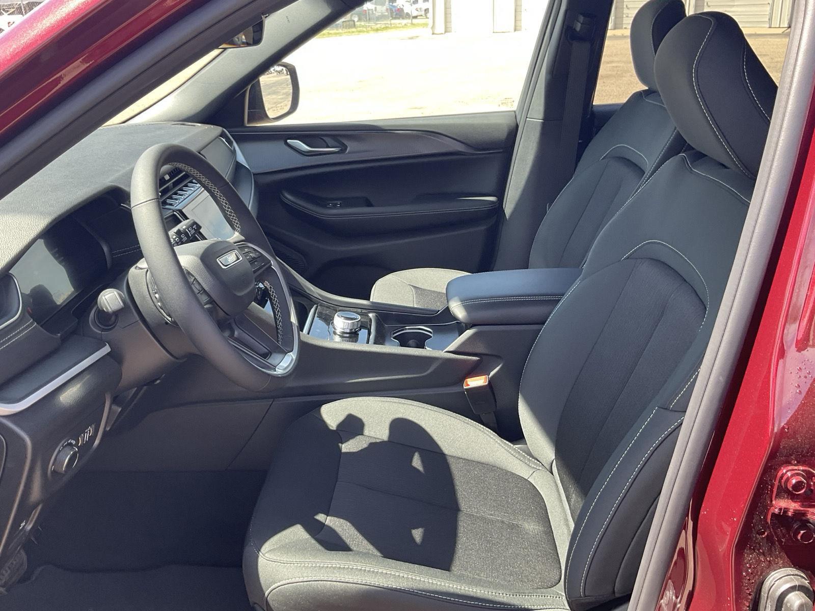 New 2026 Jeep Grand Cherokee L for sale in Grand Island NE