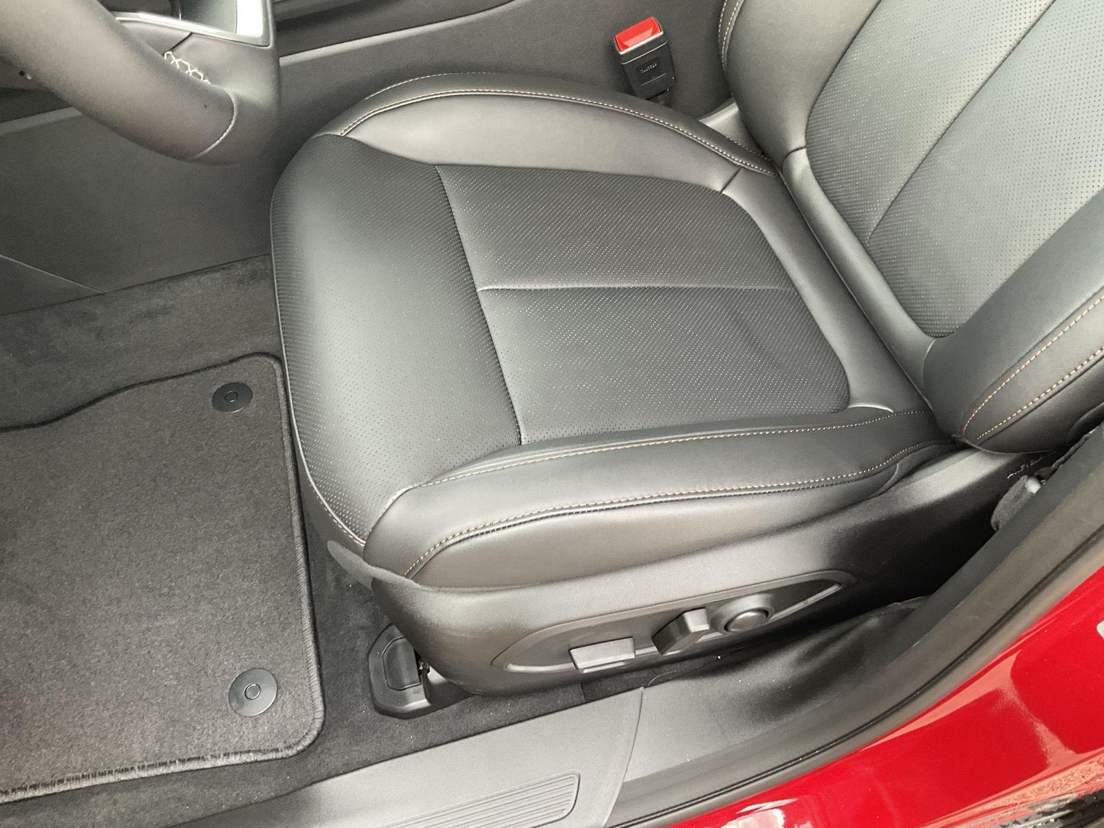 New 2026 Jeep Cherokee for sale in Grand Island NE