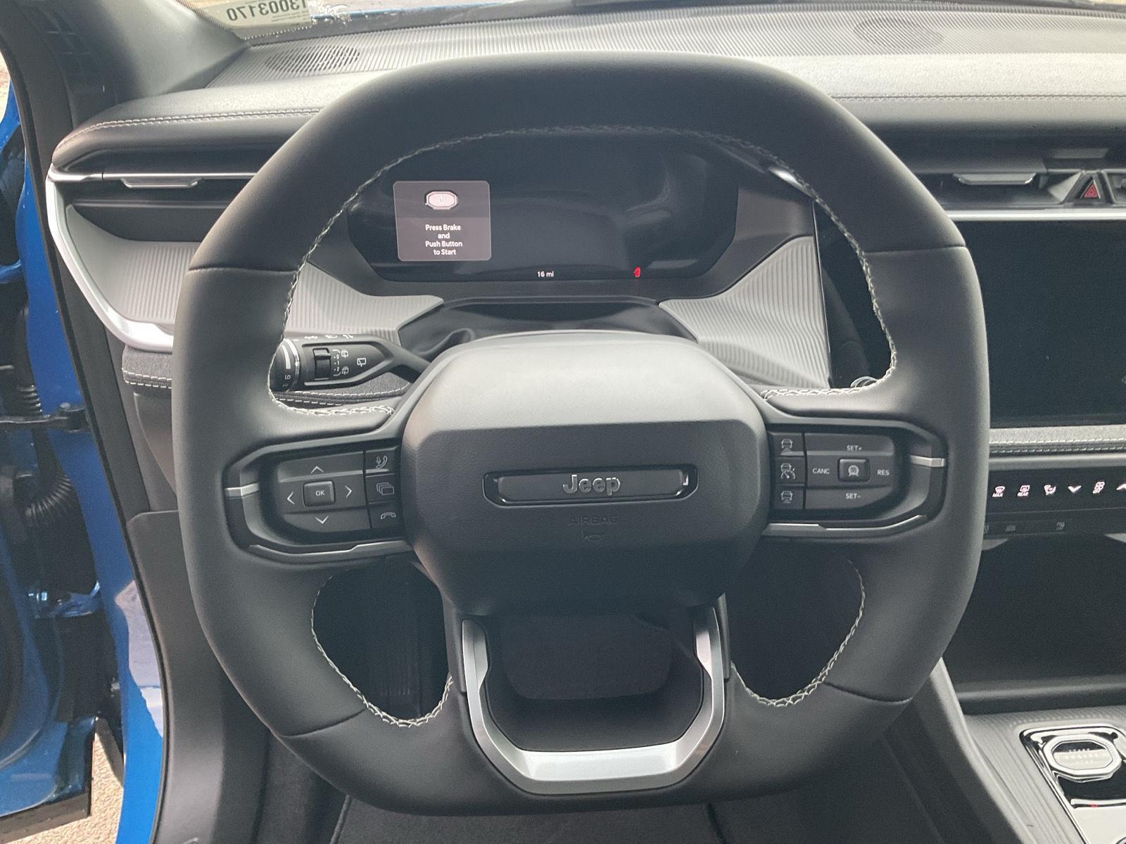 New 2026 Jeep Cherokee for sale in Grand Island NE