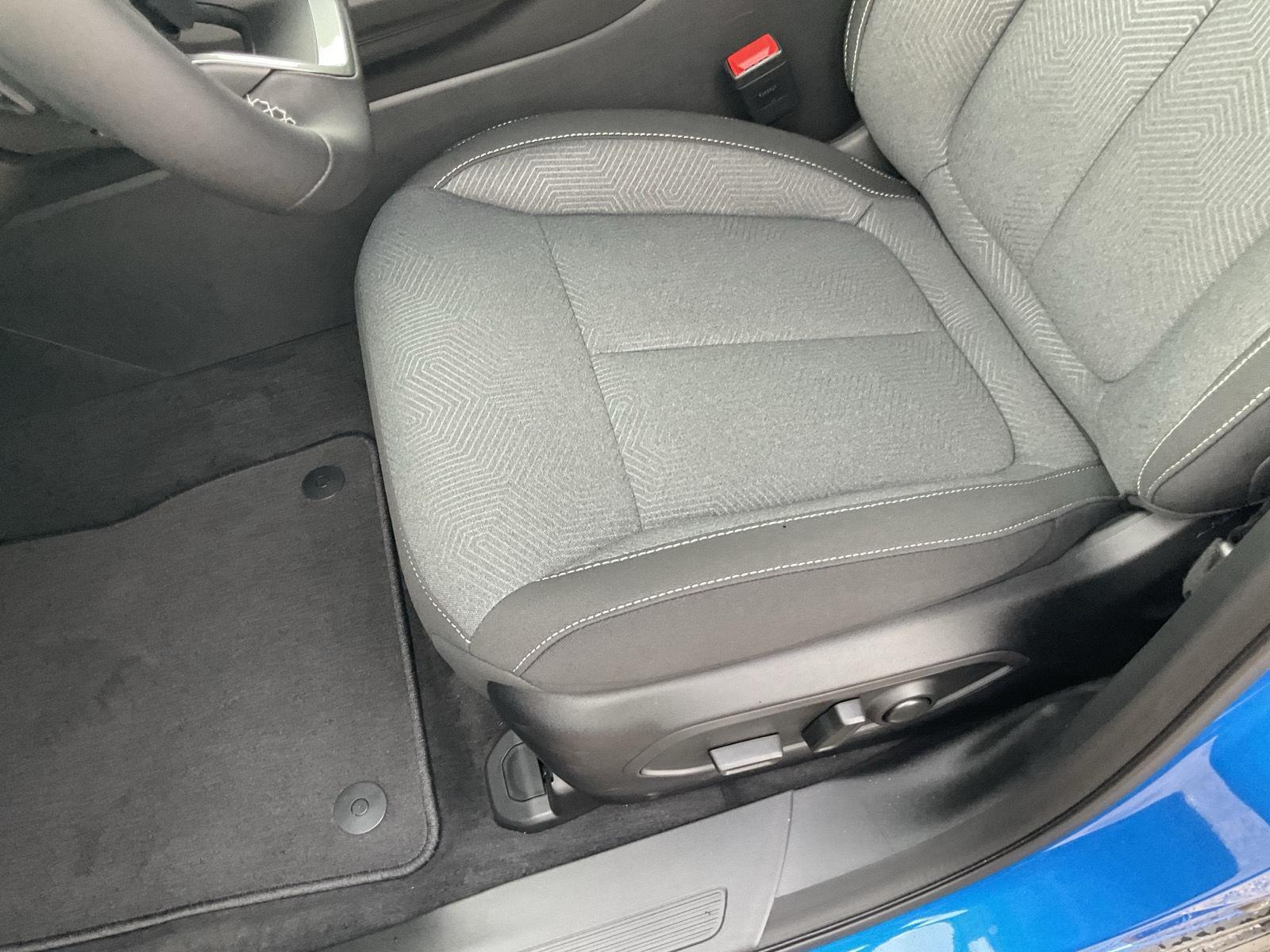 New 2026 Jeep Cherokee for sale in Grand Island NE