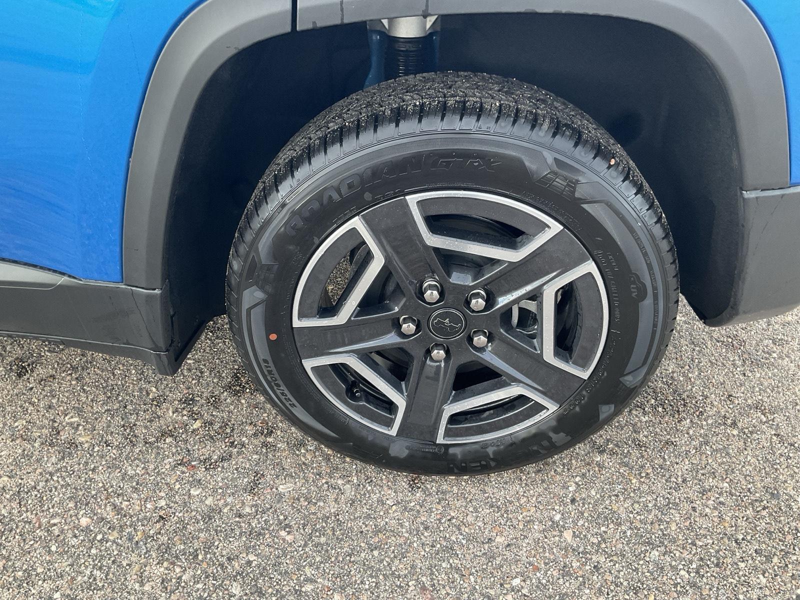 New 2026 Jeep Cherokee for sale in Grand Island NE