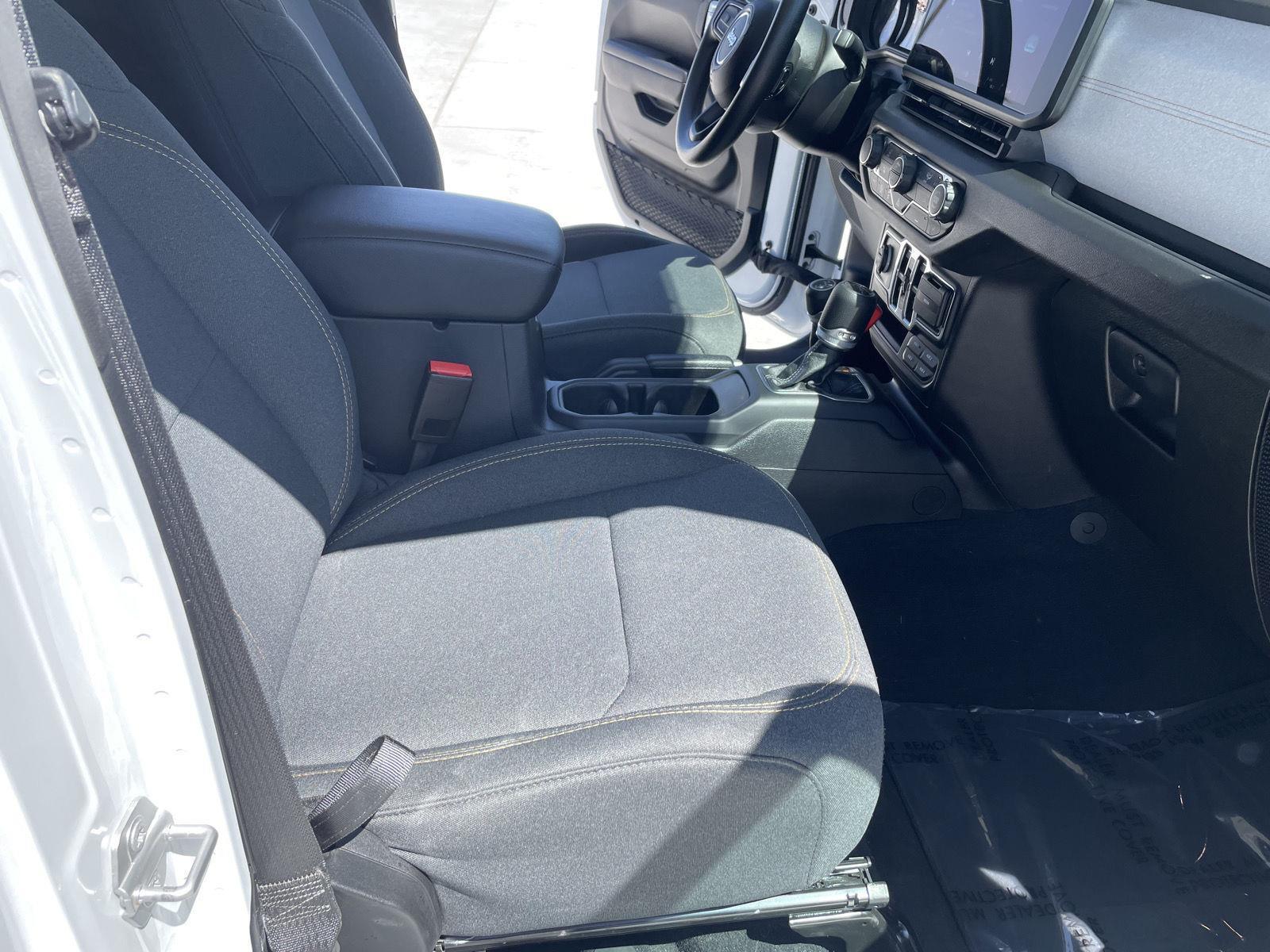 Used 2025 Jeep Gladiator for sale in Grand Island NE