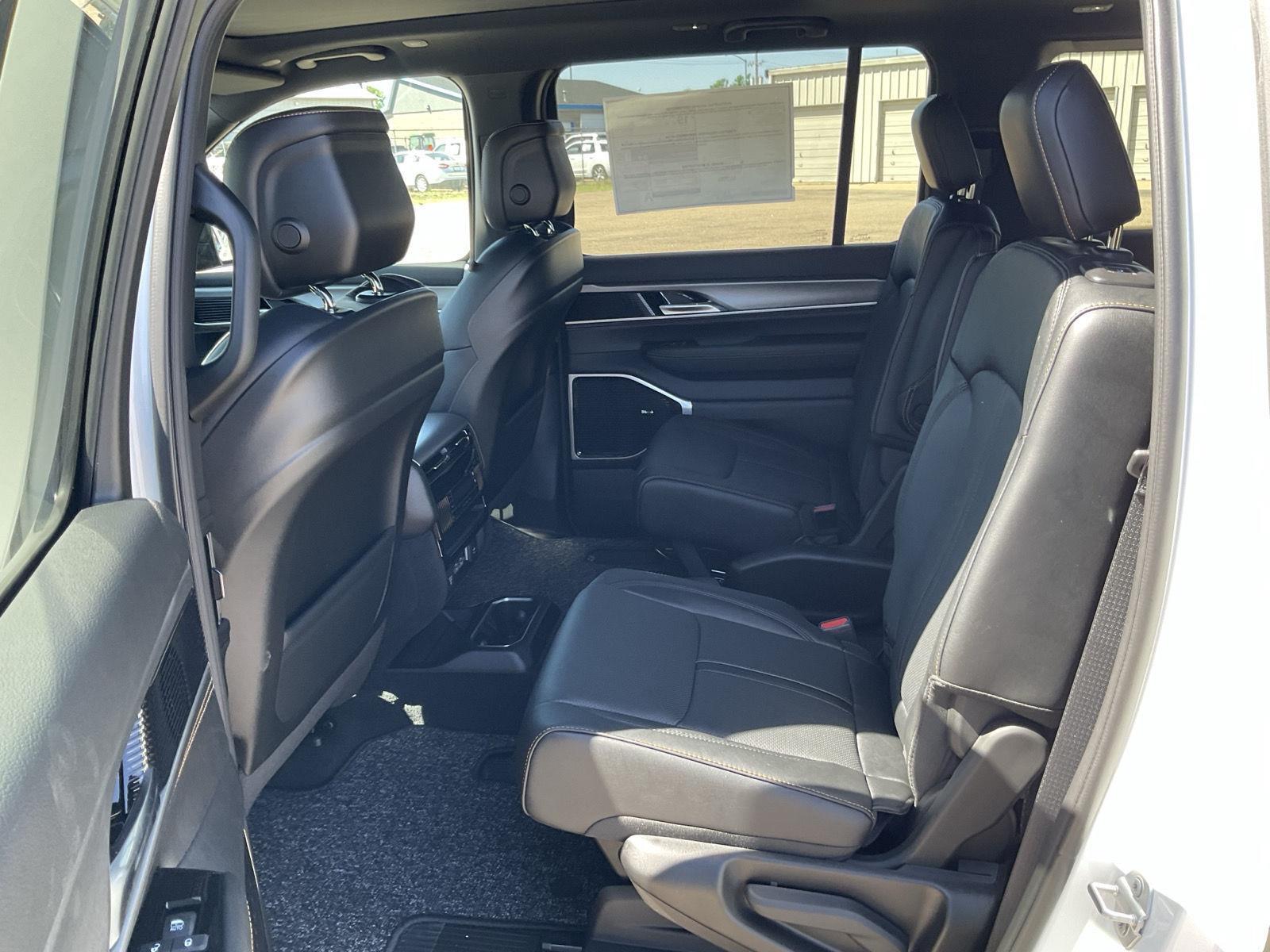 New 2026 Jeep Grand Wagoneer for sale in Grand Island NE