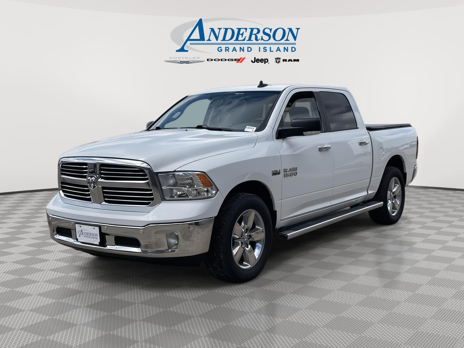 Bright White Clearcoat 2017 RAM 1500 Big Horn Crew Cab 4WD Pickup Truck Four-Wheel Drive 8-Speed Automatic