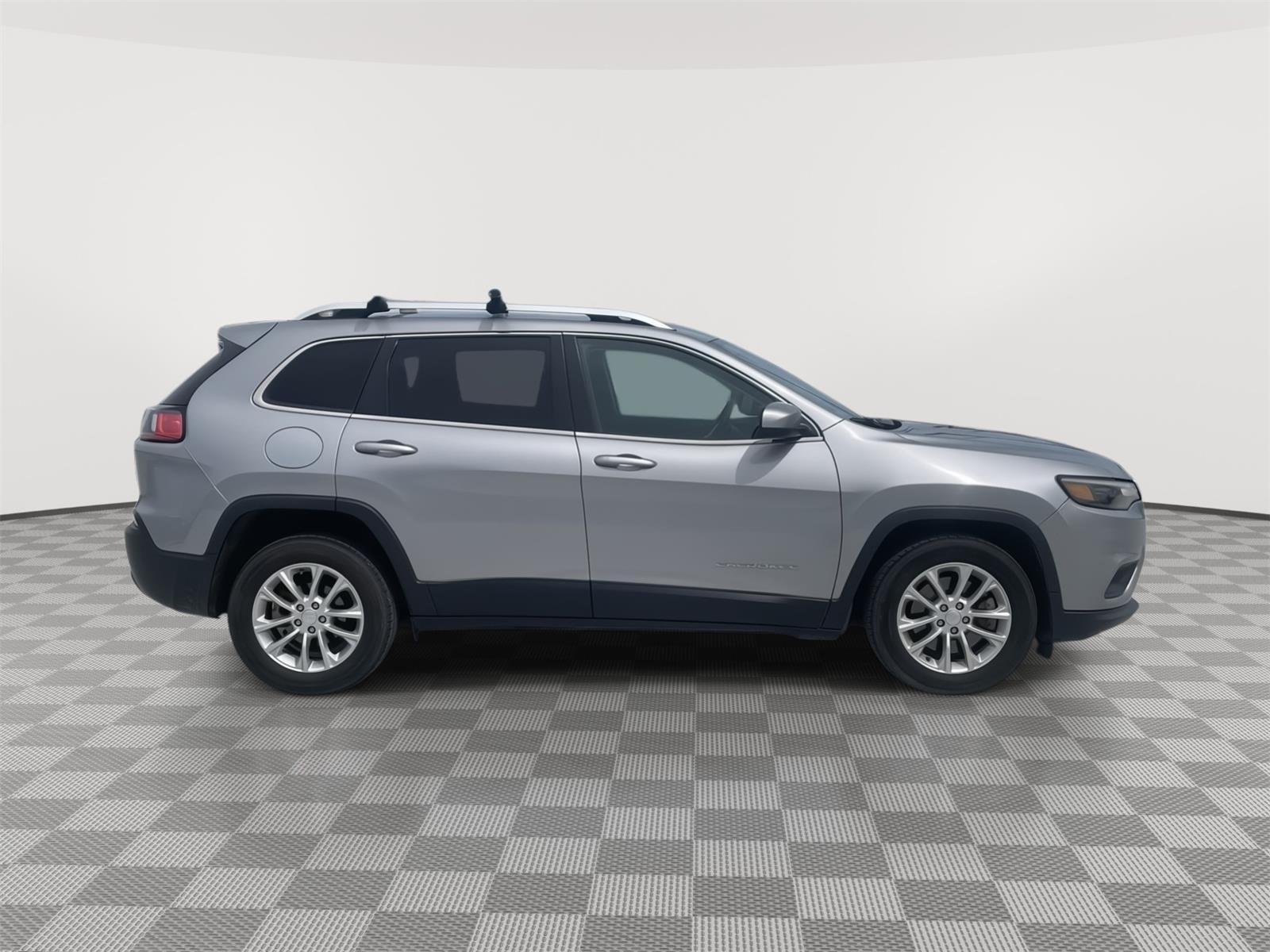 Used 2019 Jeep Cherokee for sale in Grand Island NE