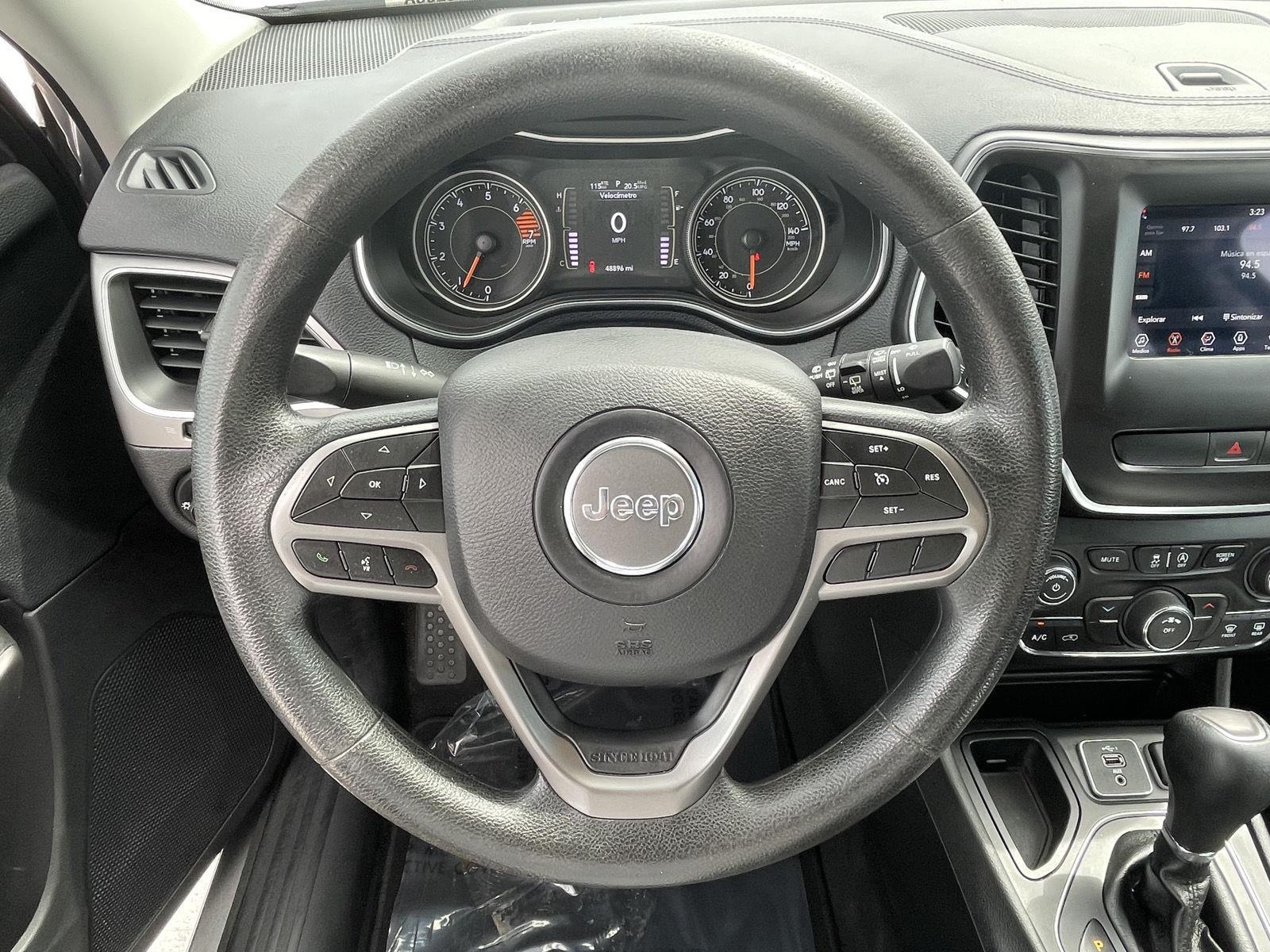 Used 2019 Jeep Cherokee for sale in Grand Island NE