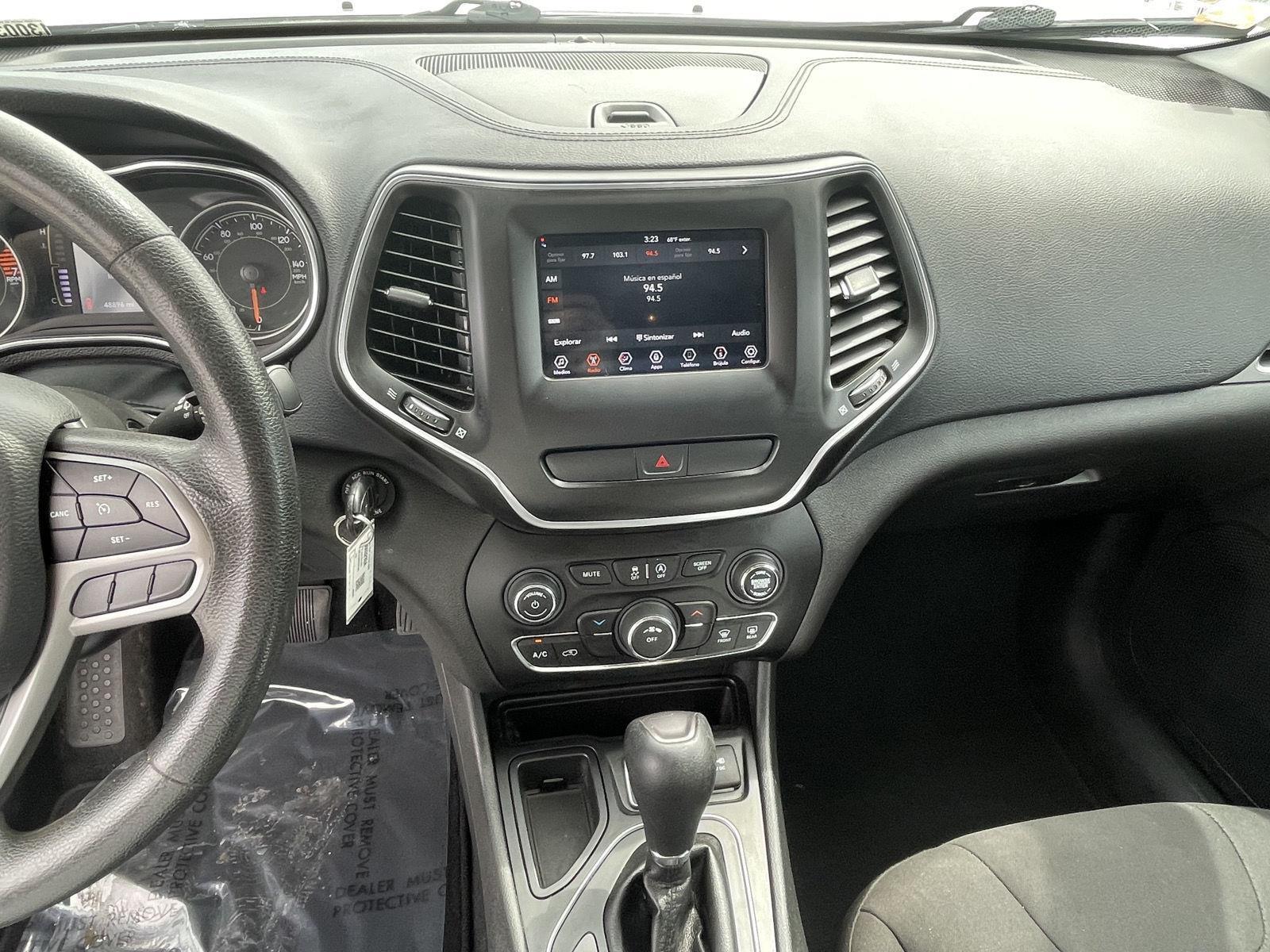 Used 2019 Jeep Cherokee for sale in Grand Island NE