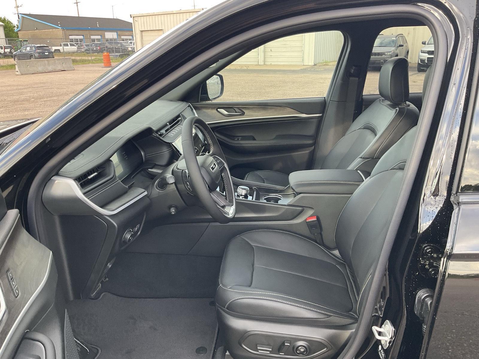 New 2026 Jeep Grand Cherokee L for sale in Grand Island NE