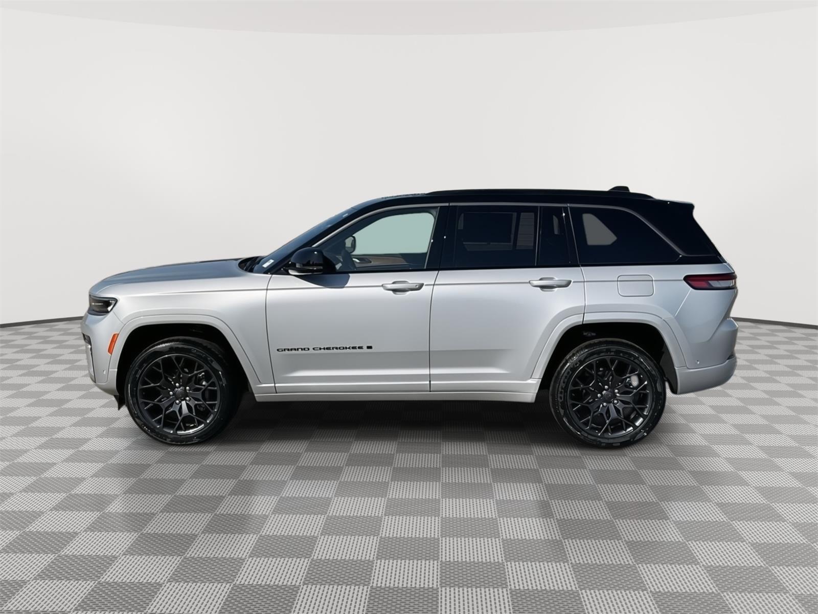 New 2026 Jeep Grand Cherokee for sale in Grand Island NE