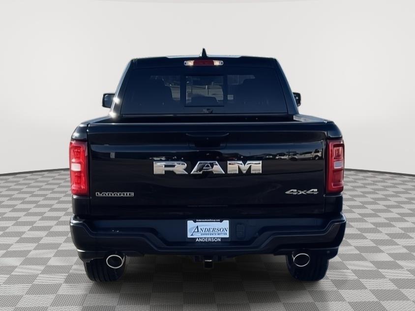 Vehicle photo 4