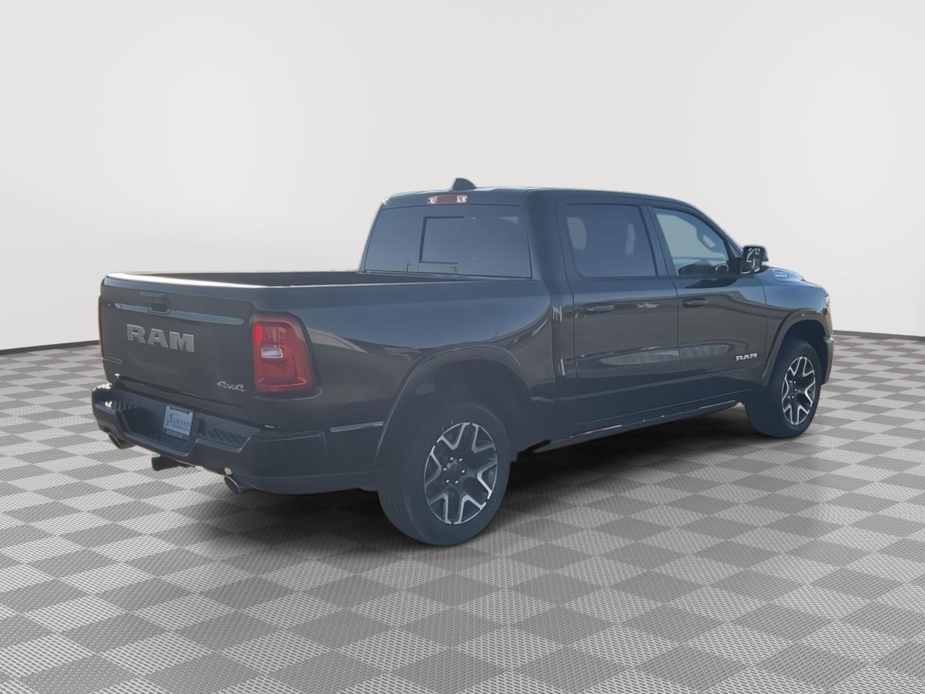Vehicle photo 5