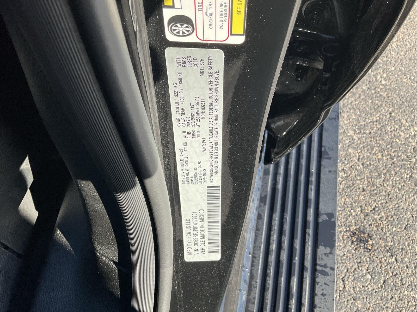 Vehicle photo 22