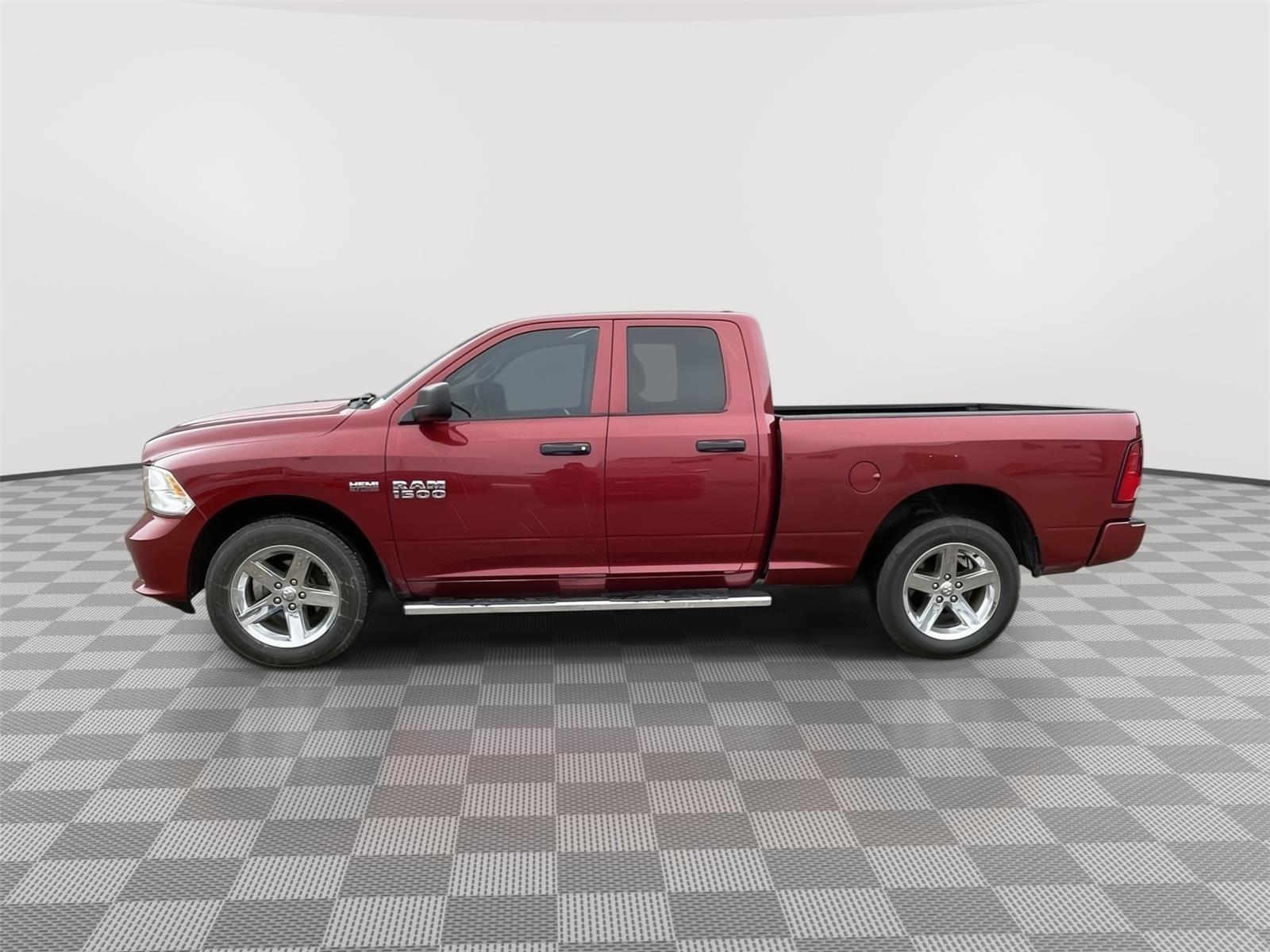 Vehicle photo 2