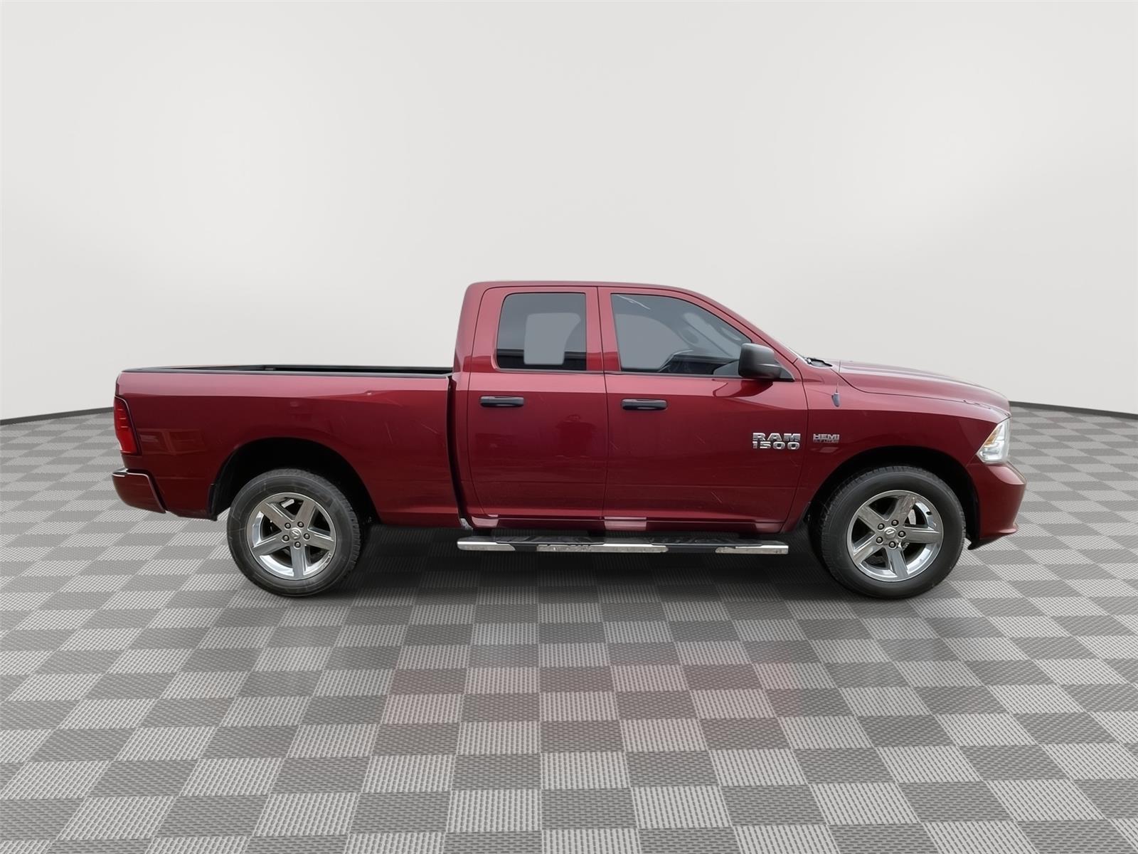 Vehicle photo 7