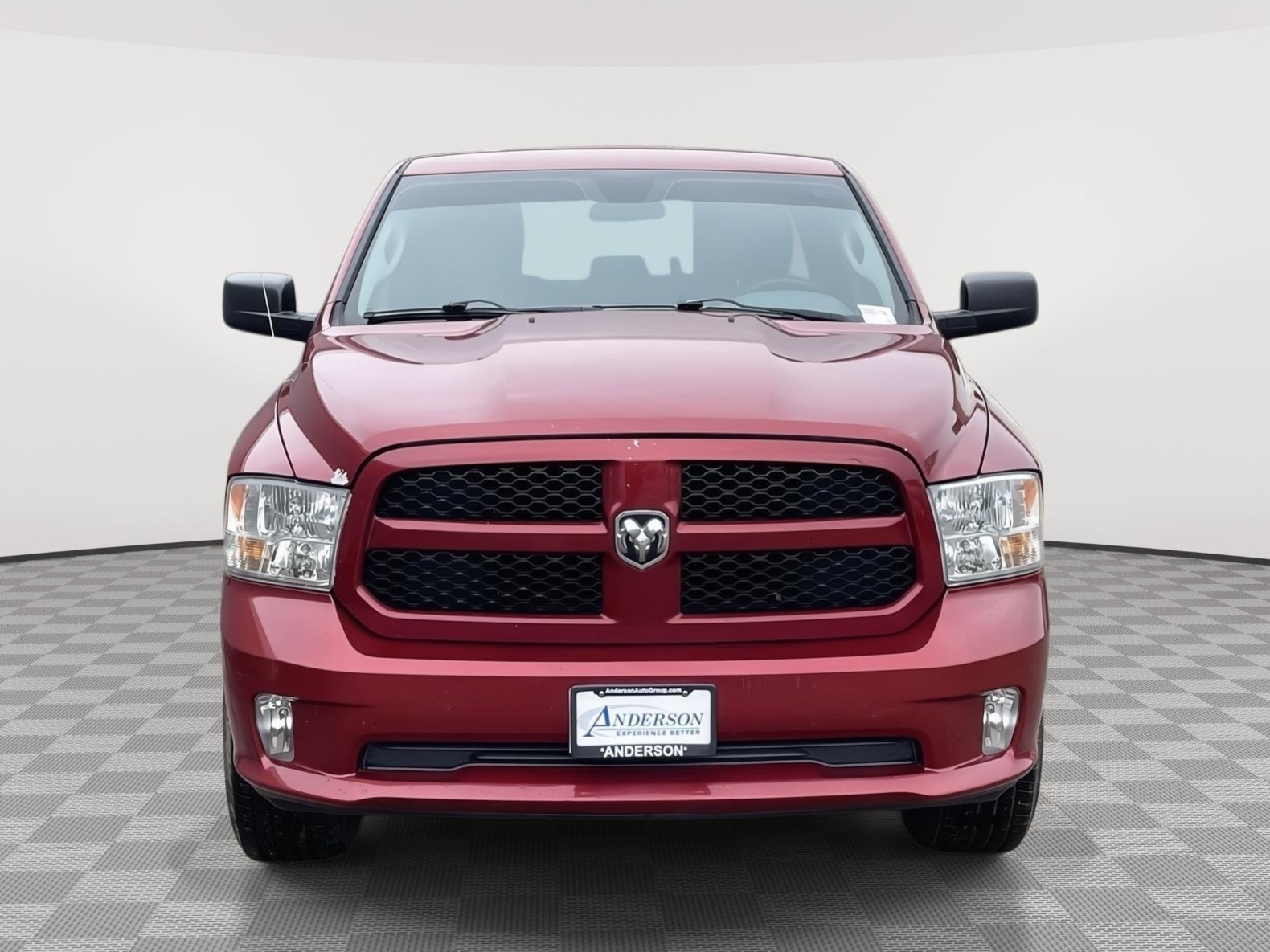Vehicle photo 9