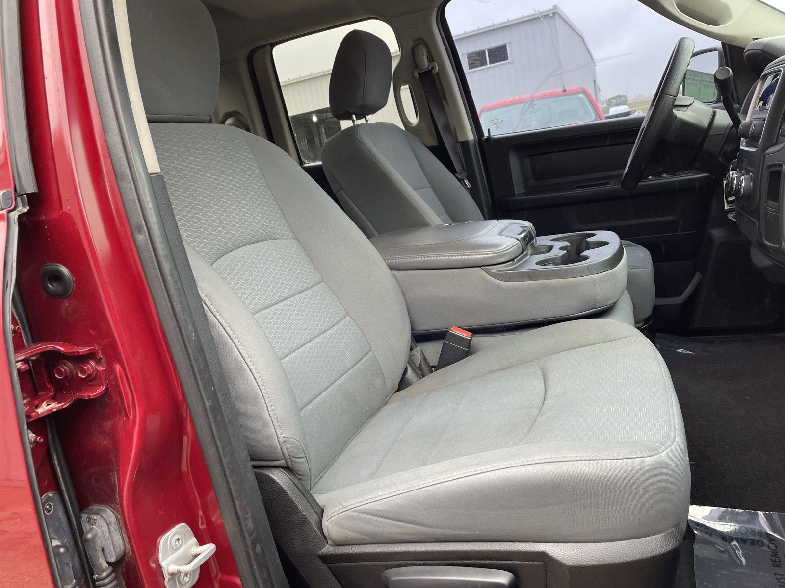 Vehicle photo 21