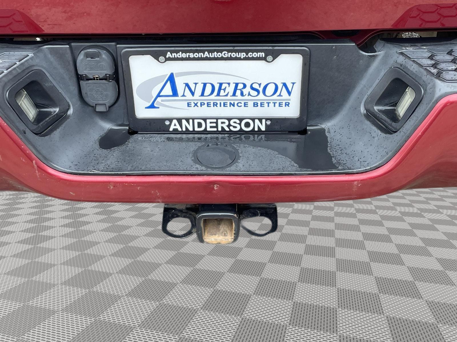 Vehicle photo 22