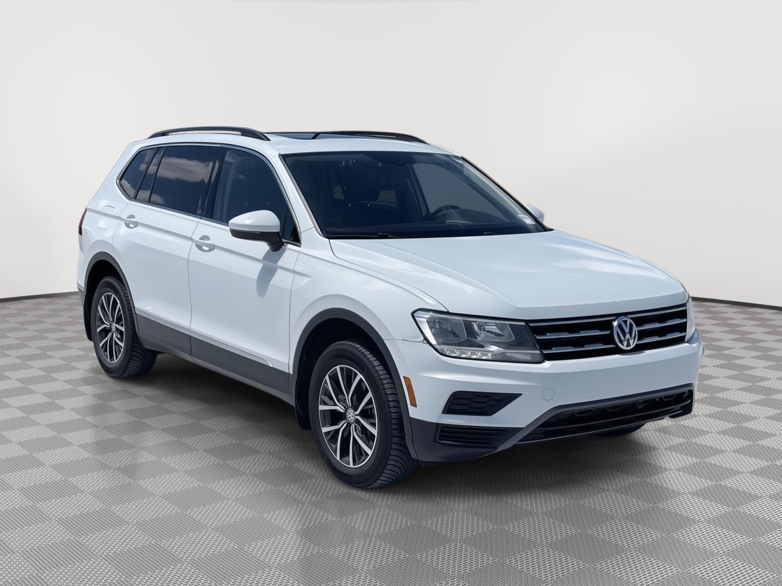 Vehicle photo 8
