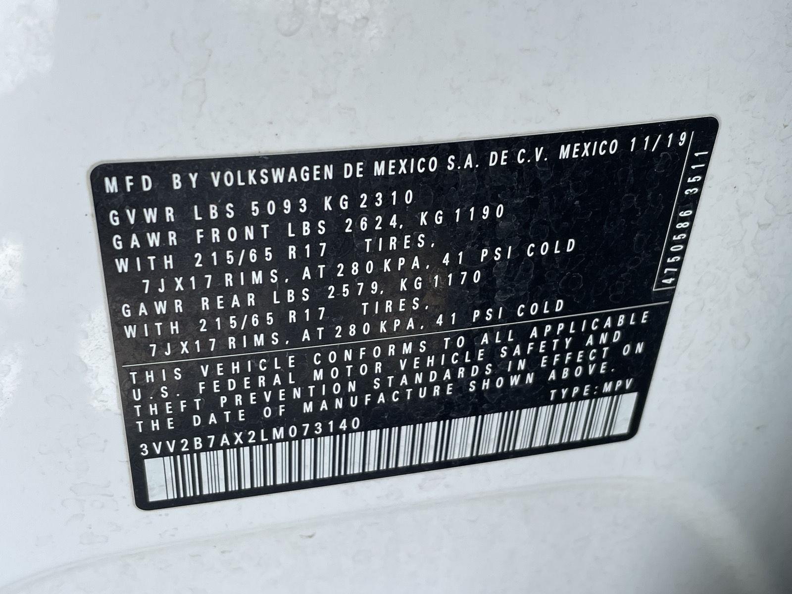 Vehicle photo 11