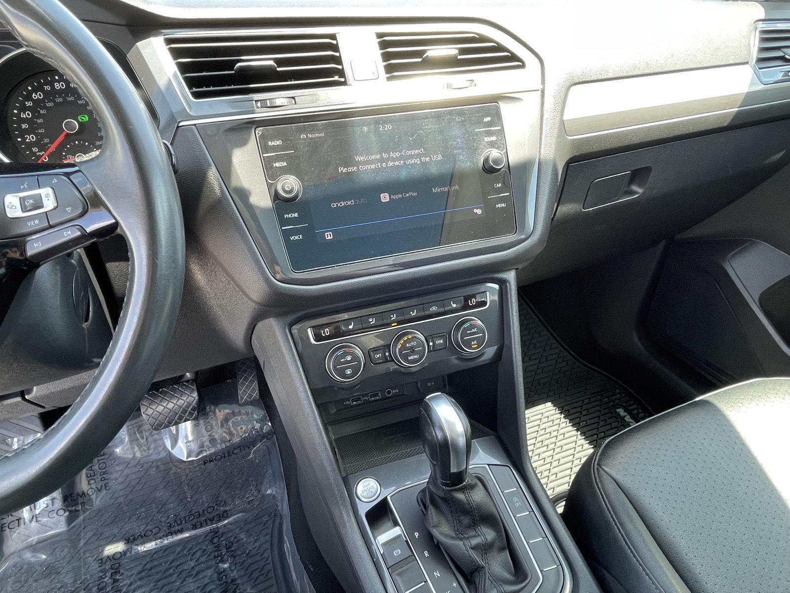 Vehicle photo 13