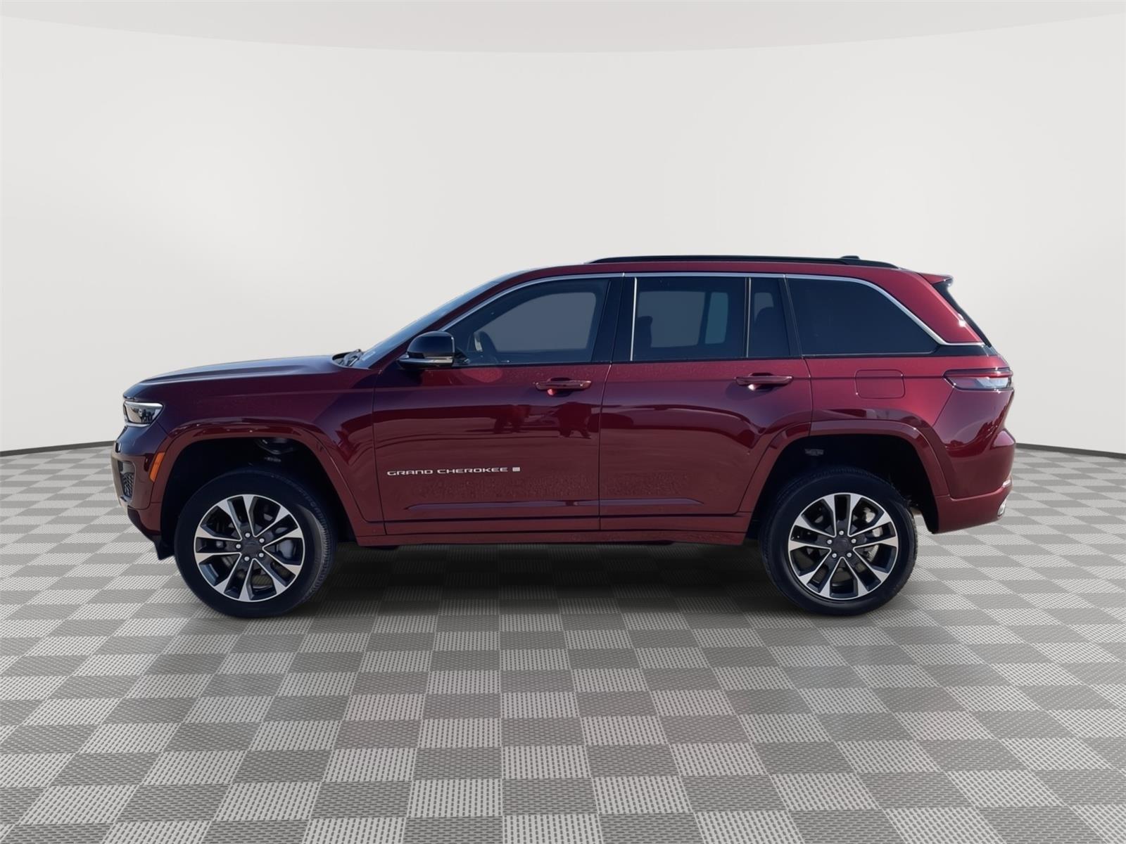 Pre-Owned 2024 Jeep Grand Cherokee for sale in Grand Island NE